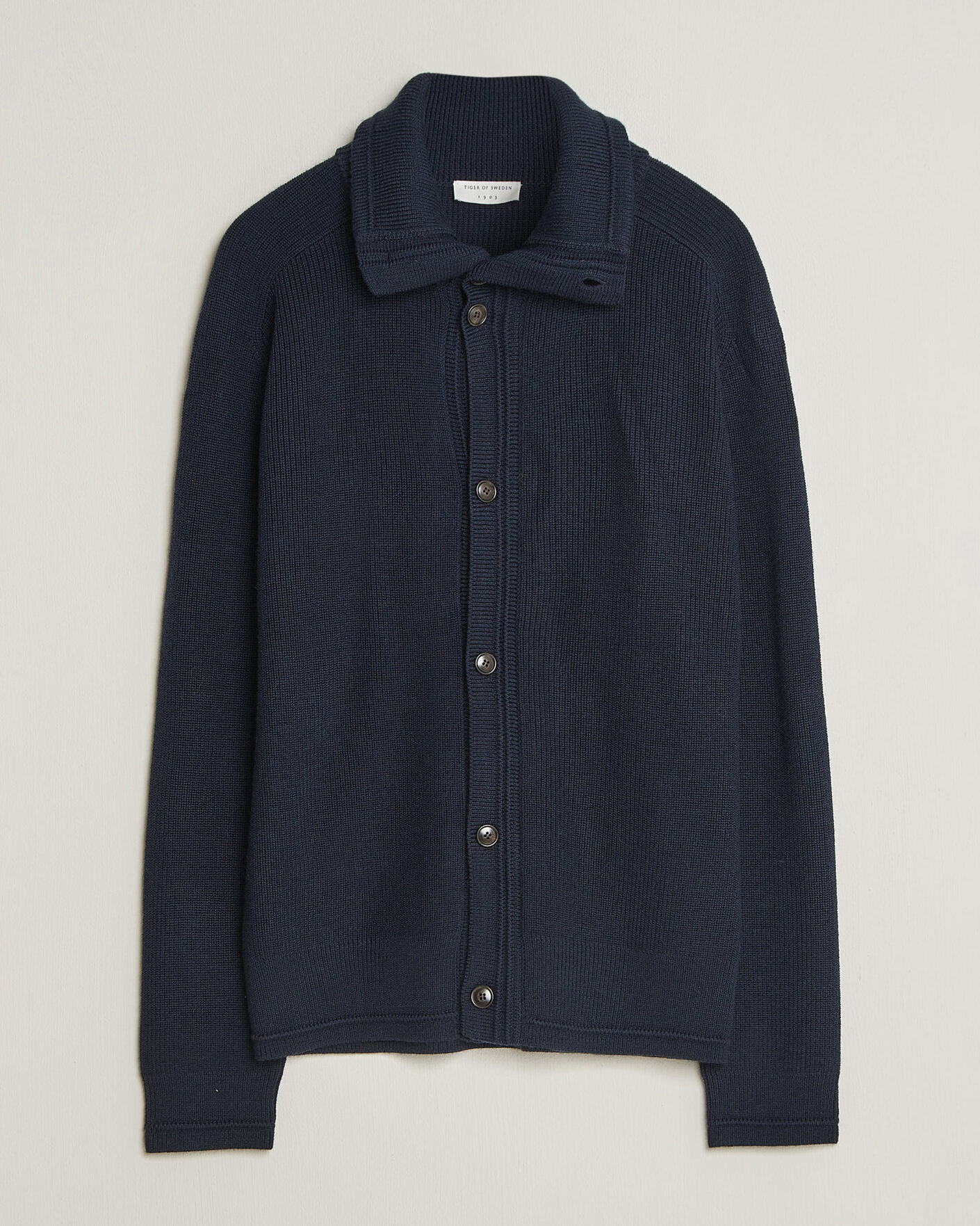 Hombres | Jerséis y prendas de punto | Tiger of Sweden | Leander Wool Knitted Cardigan Night Grape