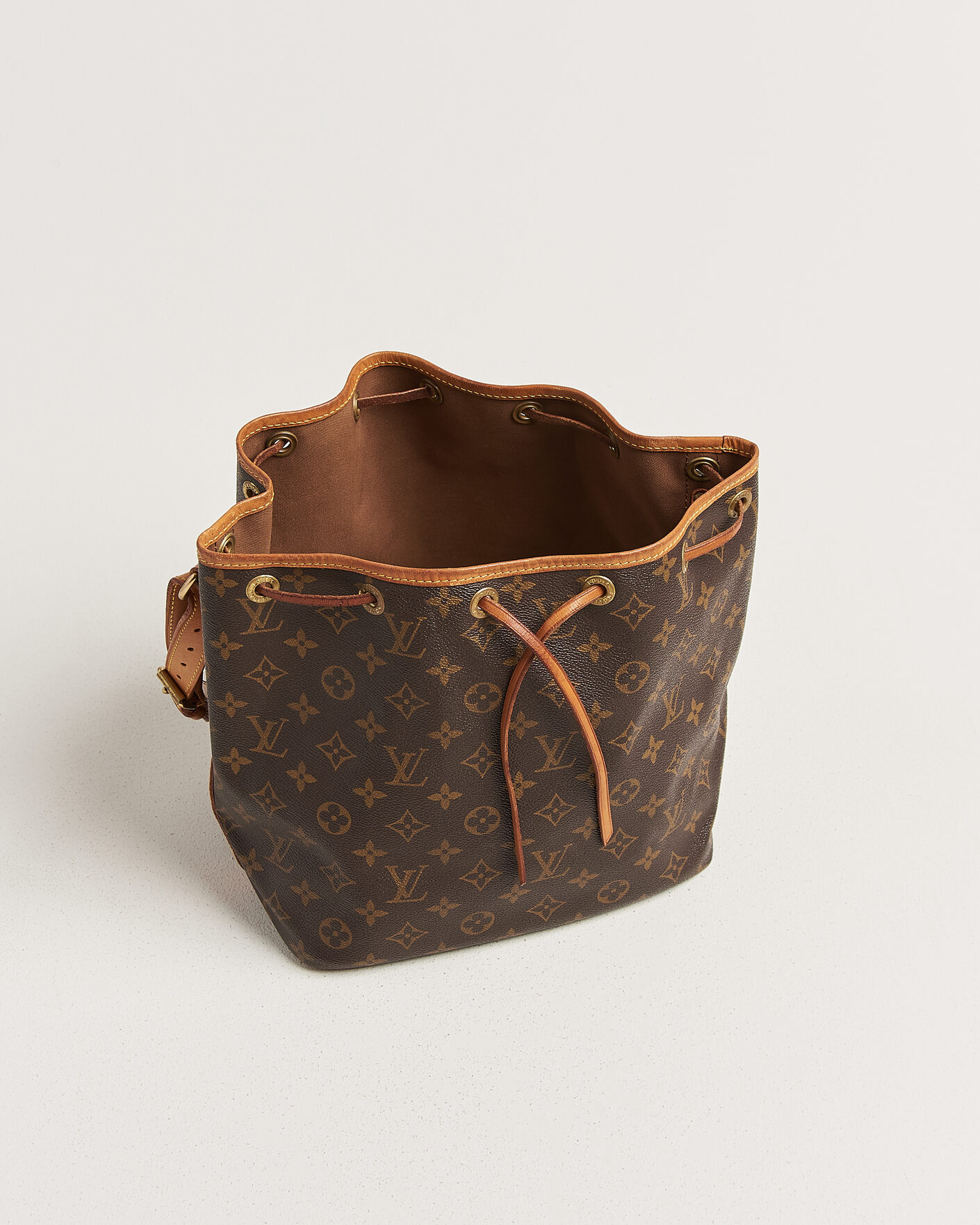 Hombres | Pre-Owned & Vintage Bags | Louis Vuitton Pre-Owned | Petit Noé Monogram