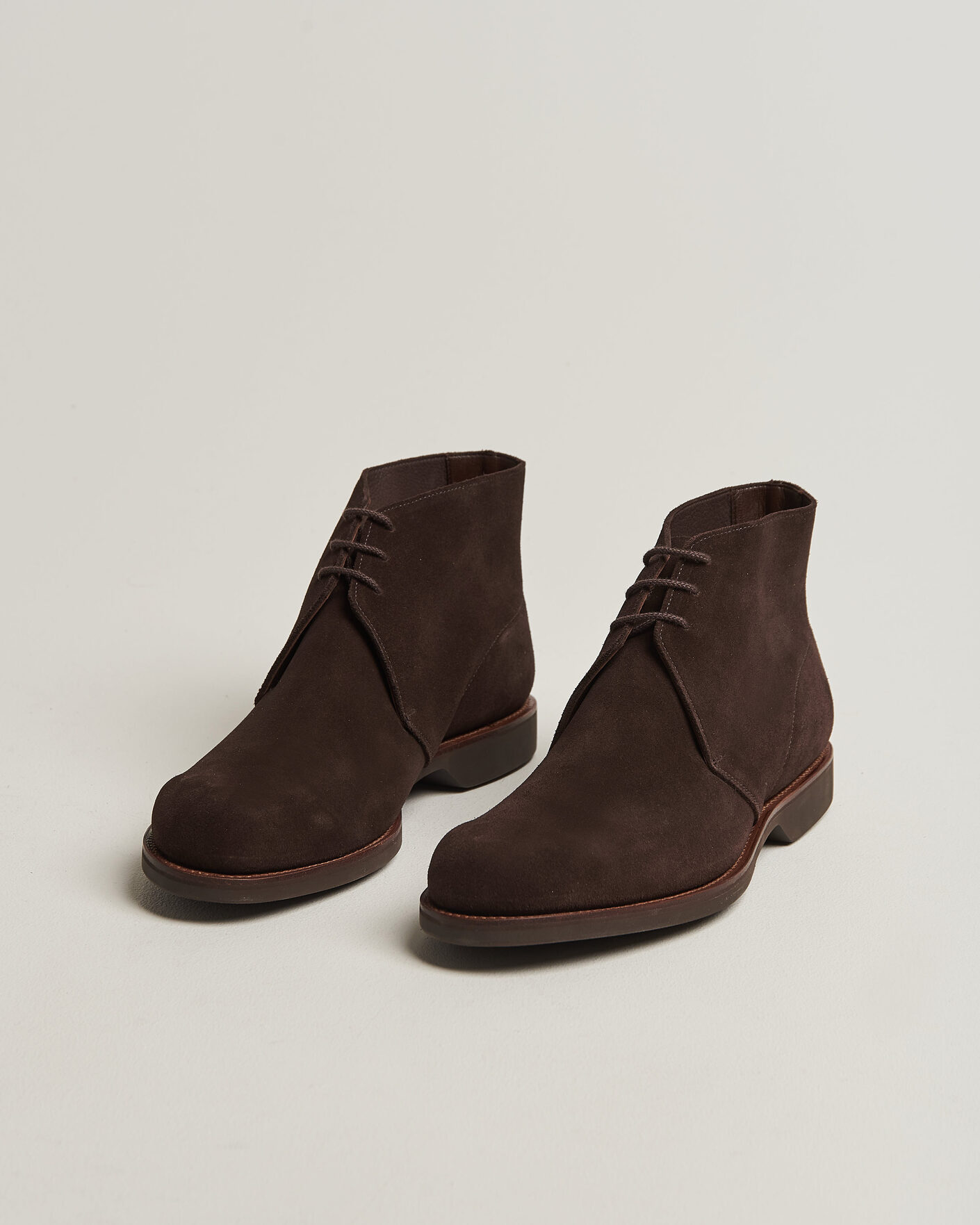 Hombres | Botas | Crockett & Jones | Unlined Chukka 4 Boot Dark Brown Suede
