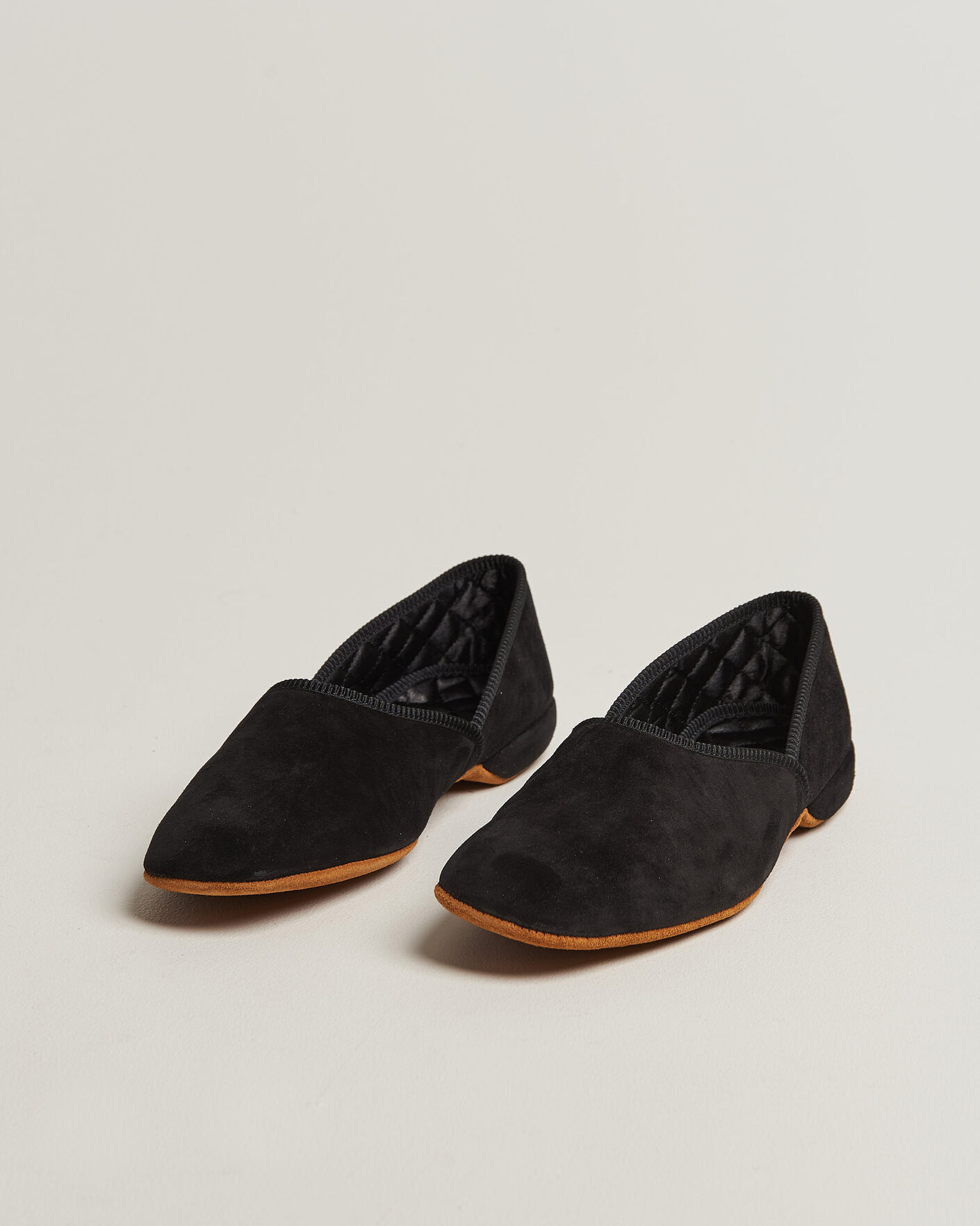 Hombres | Sandalias y chanclas | Bowhill & Elliott | Grecian Indoor Slippers Black Suede
