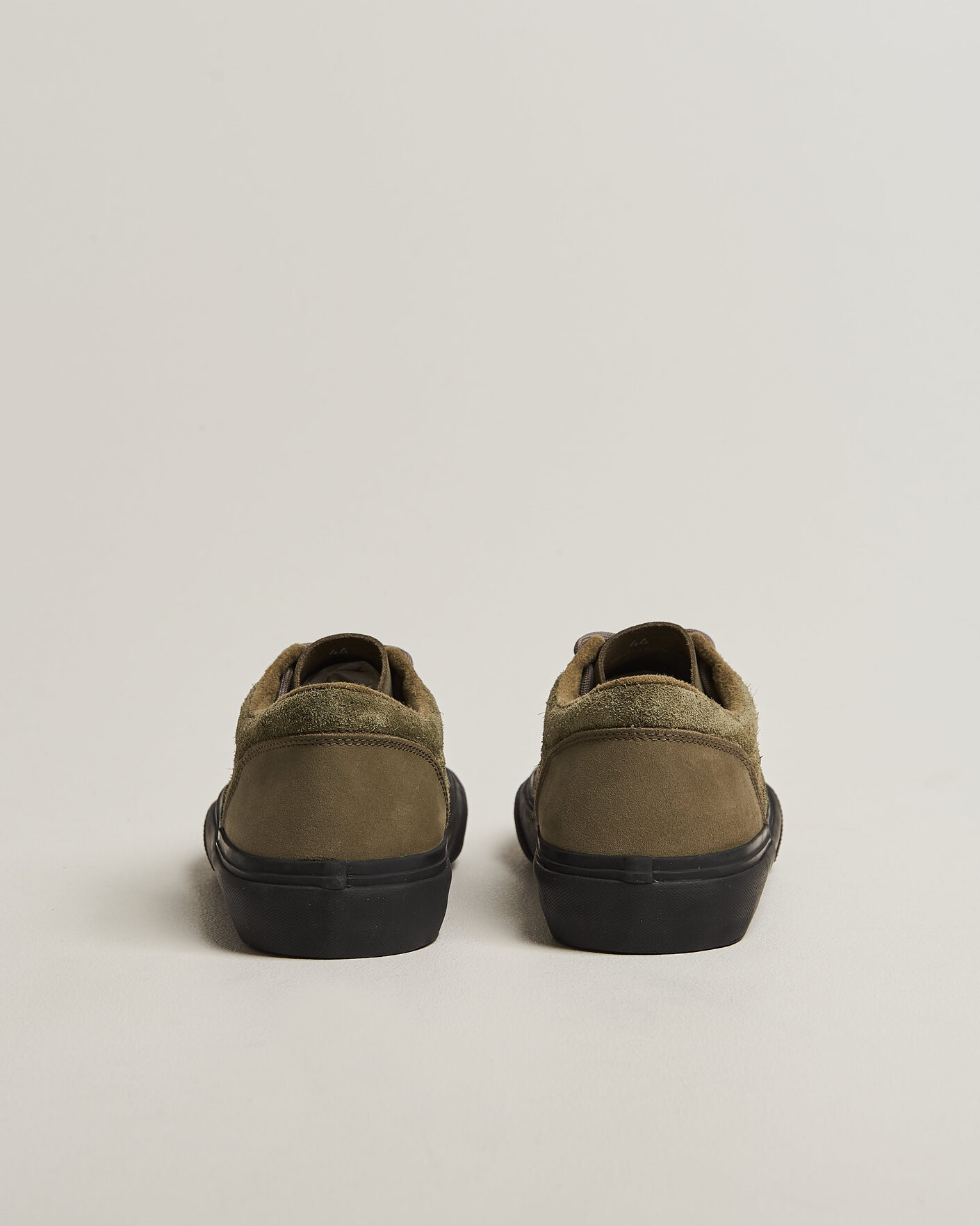 Hombres | Zapatillas | Stone Island | Low Top Suede Sneaker Military Green