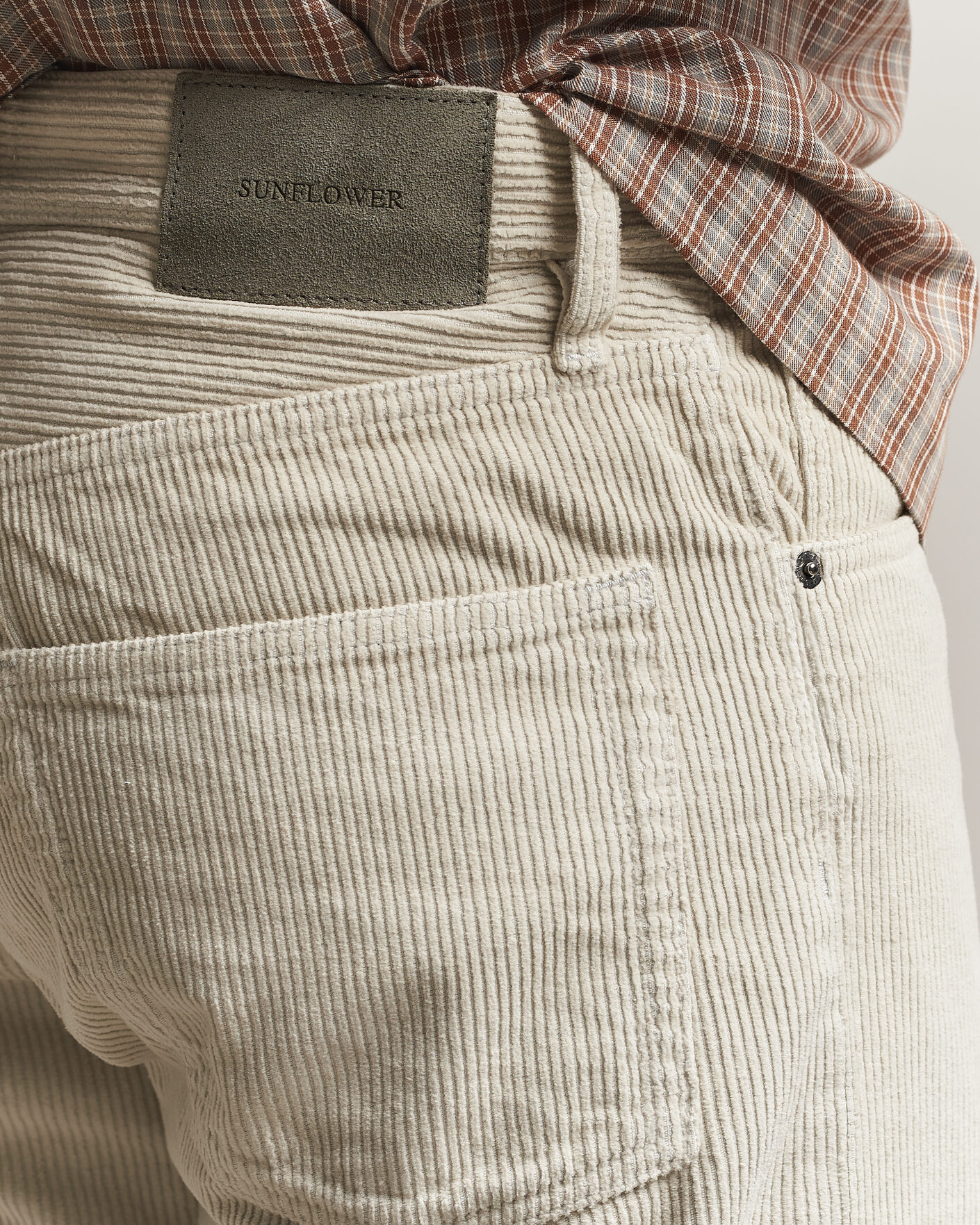 Hombres | Vaqueros | Sunflower | Loose Corduroy Pants Ivory