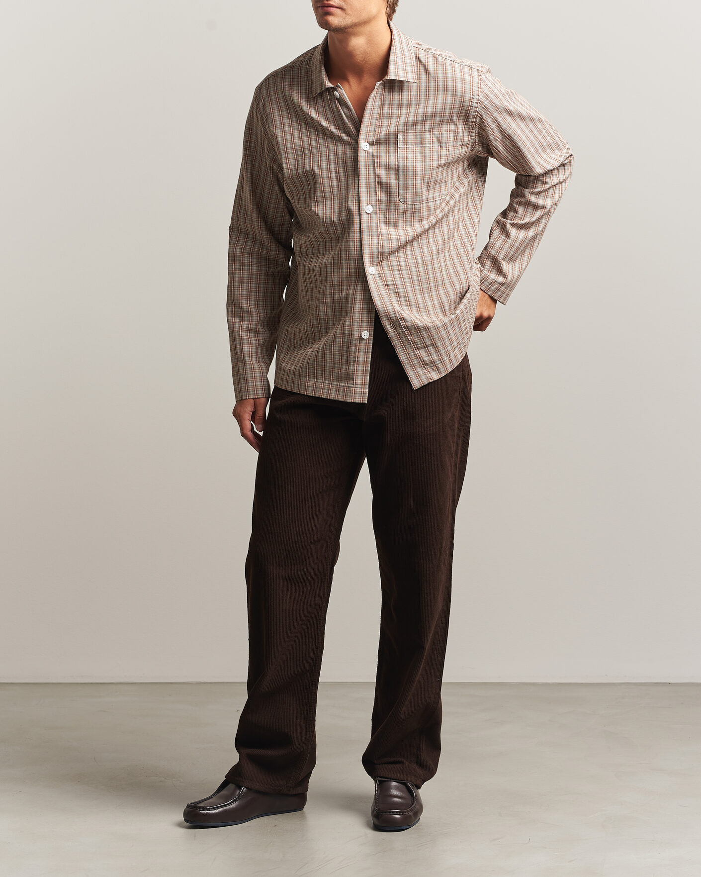 Hombres | Pantalones | Sunflower | Loose Corduroy Pants Brown