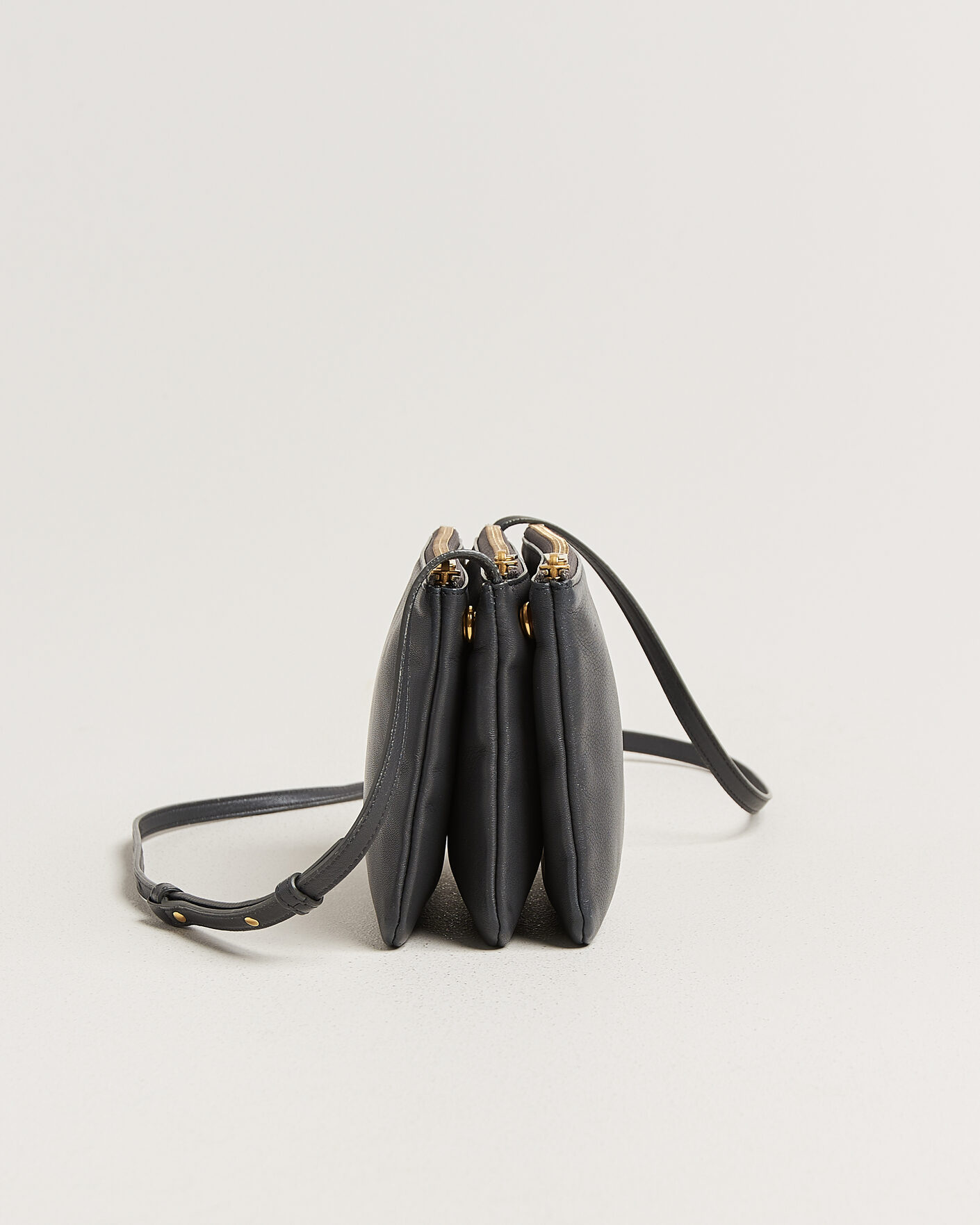 Hombres | Pre-Owned & Vintage Bags | Celine Pre-Owned | Trio Bag Small Grey