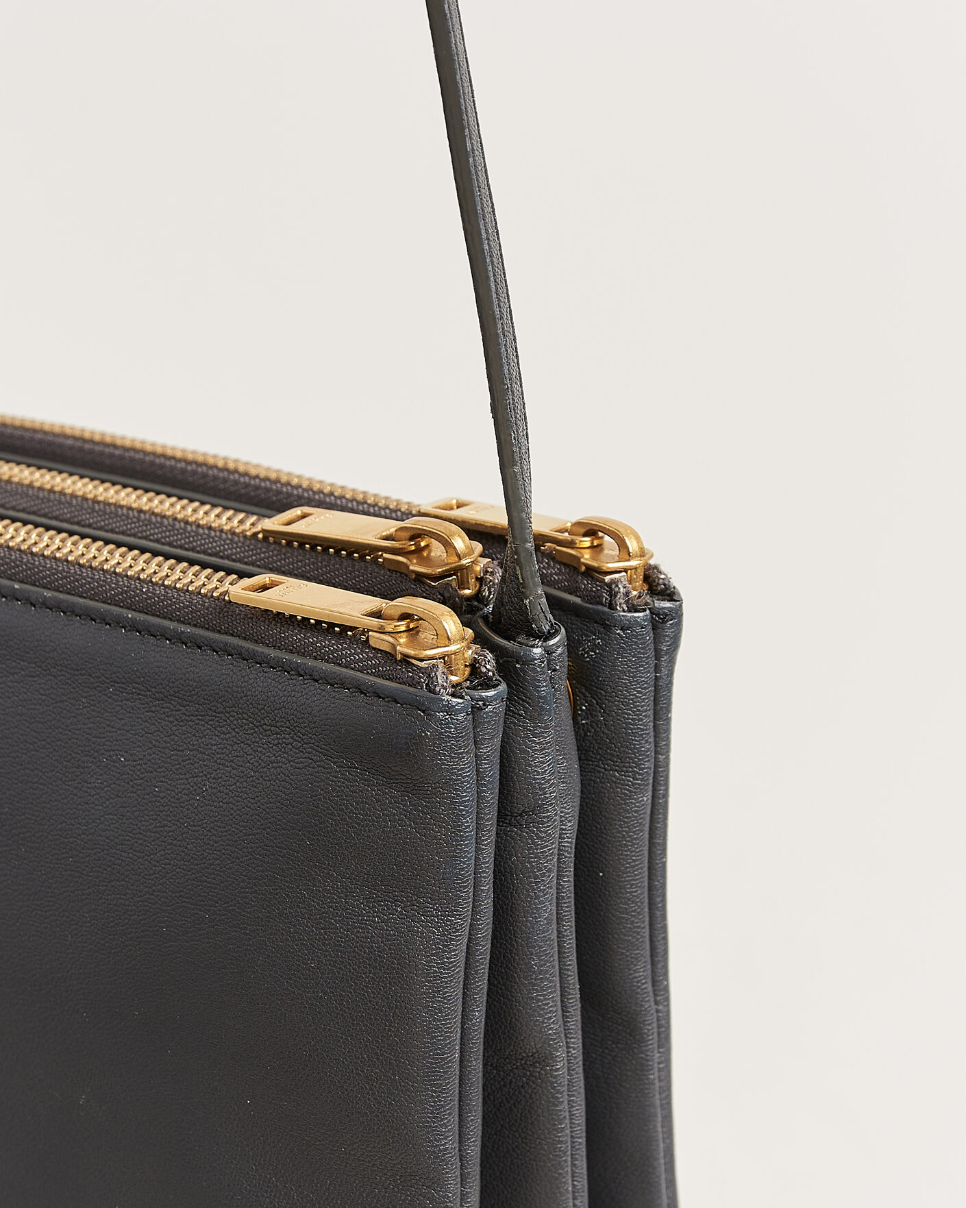 Hombres | Pre-Owned & Vintage Bags | Celine Pre-Owned | Trio Bag Small Grey