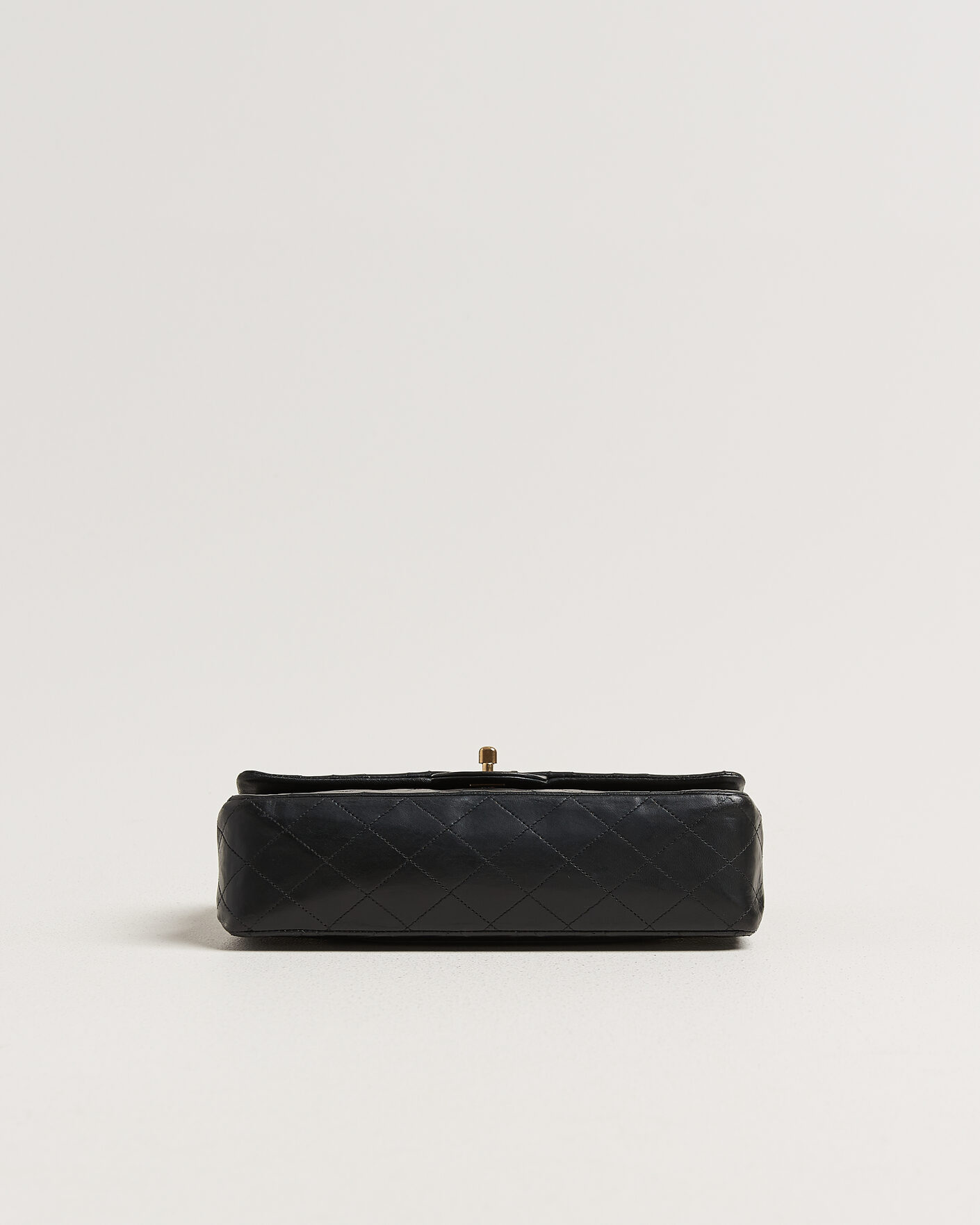 Hombres | Pre-Owned & Vintage Bags | Chanel Pre-Owned | Classic Medium Double Flap Bag Lambskin Black