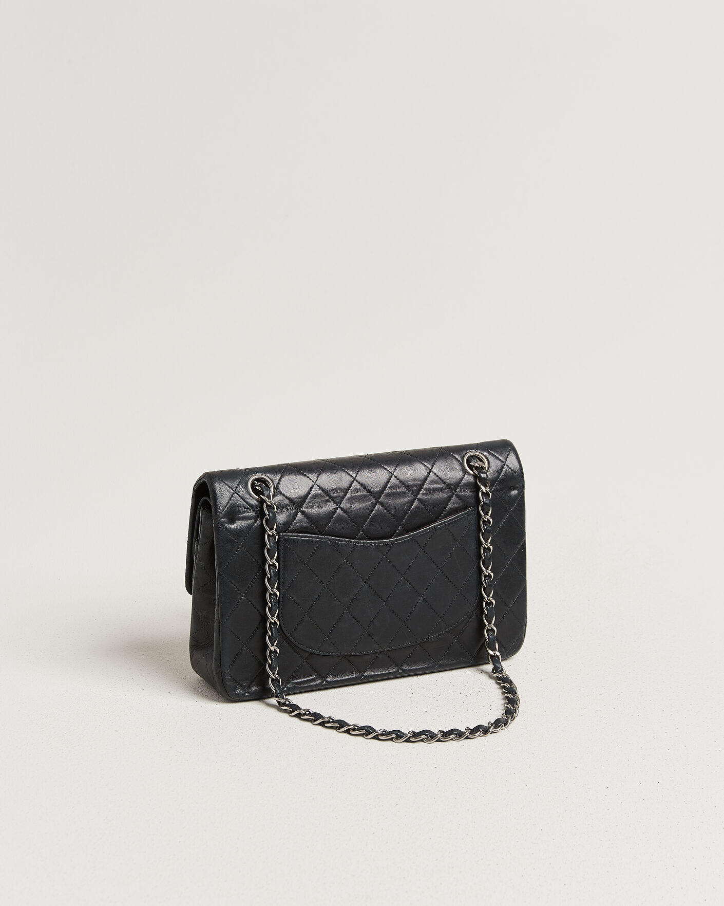 Hombres | Pre-Owned & Vintage Bags | Chanel Pre-Owned | Classic Medium Double Flap Bag Lambskin Black