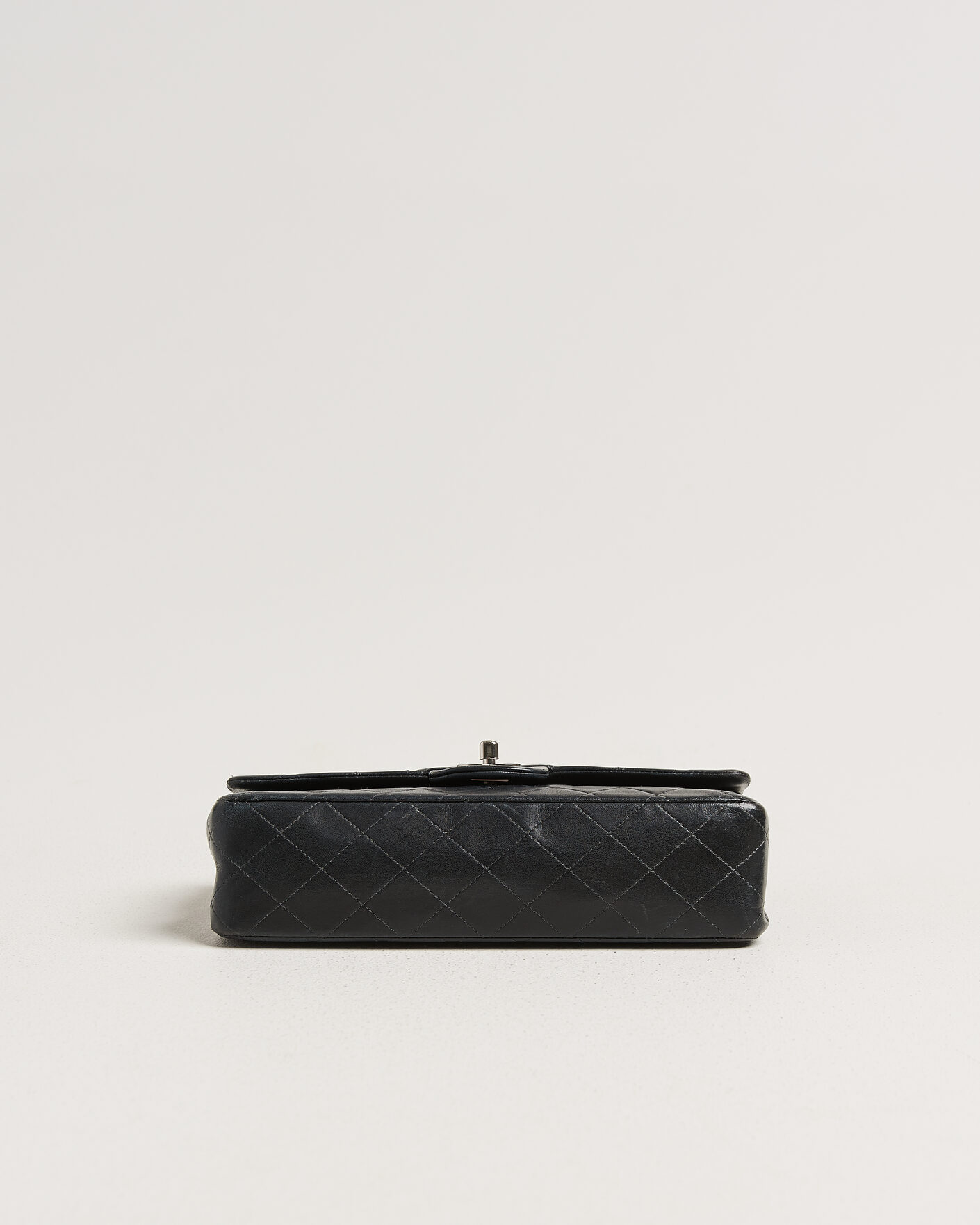 Hombres | Pre-Owned & Vintage Bags | Chanel Pre-Owned | Classic Medium Double Flap Bag Lambskin Black