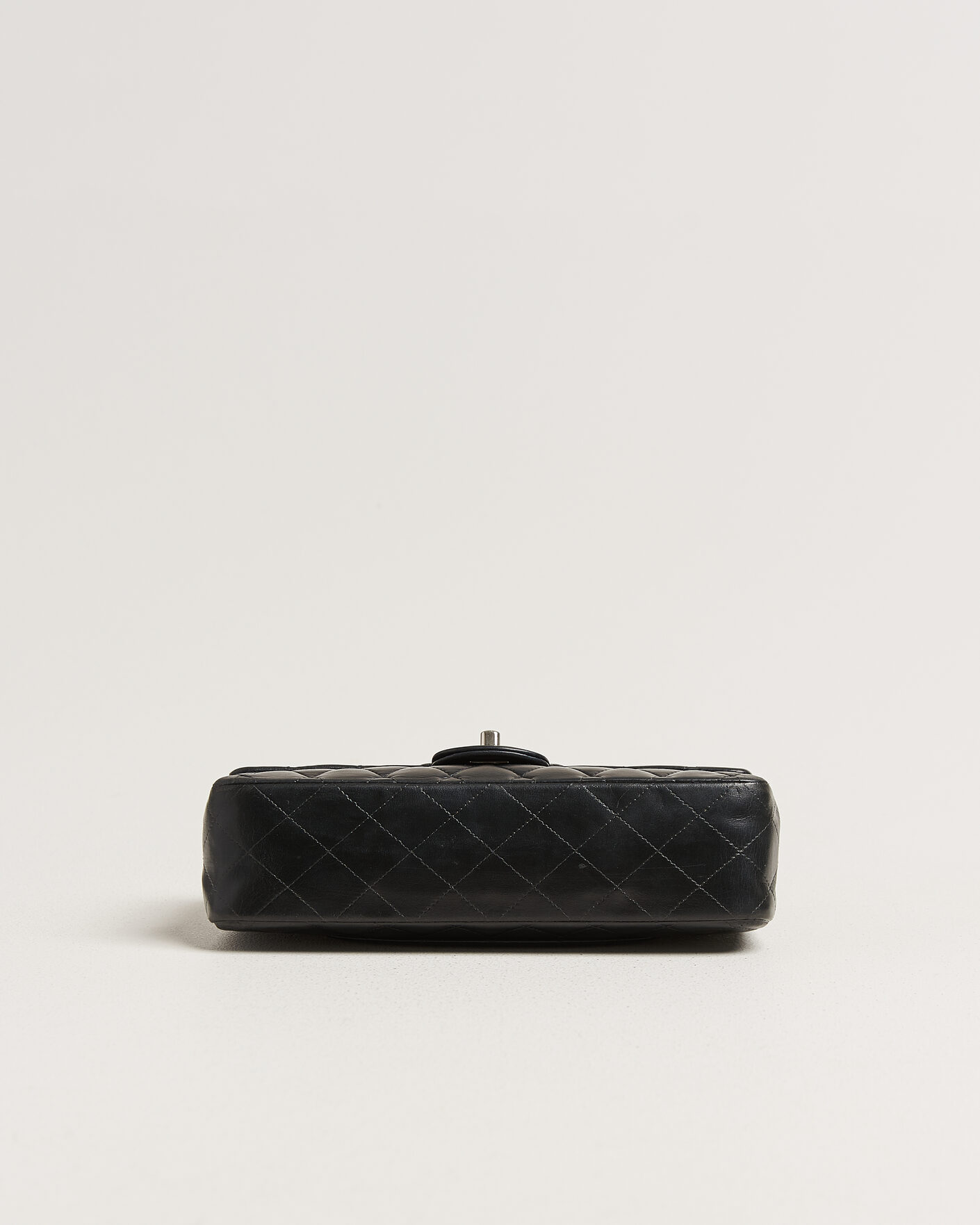 Hombres | Pre-Owned & Vintage Bags | Chanel Pre-Owned | Classic Medium Double Flap Bag Lambskin Black