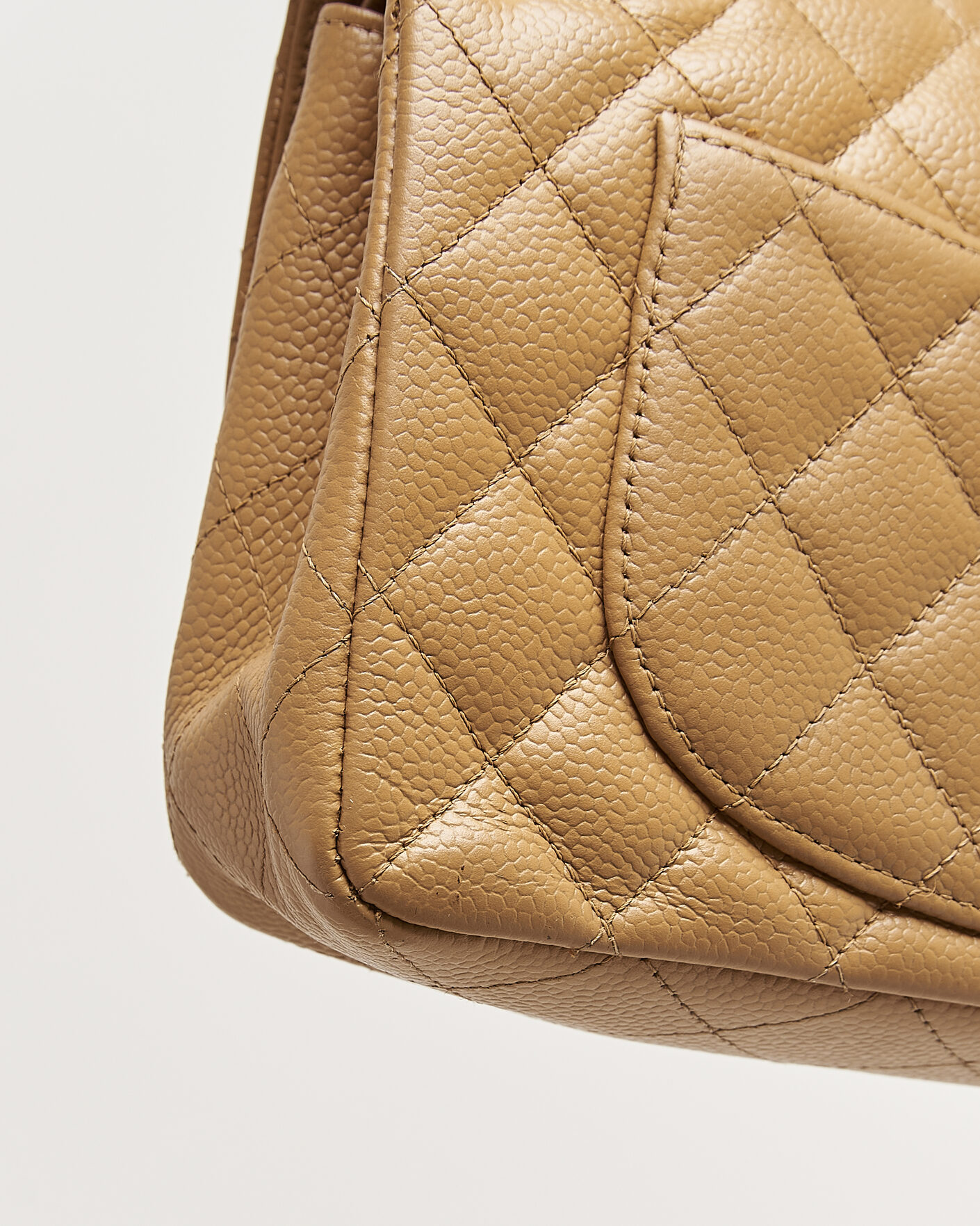 Hombres | Pre-Owned & Vintage Bags | Chanel Pre-Owned | Classic Small Double Flap Bag Caviar Leather Beige