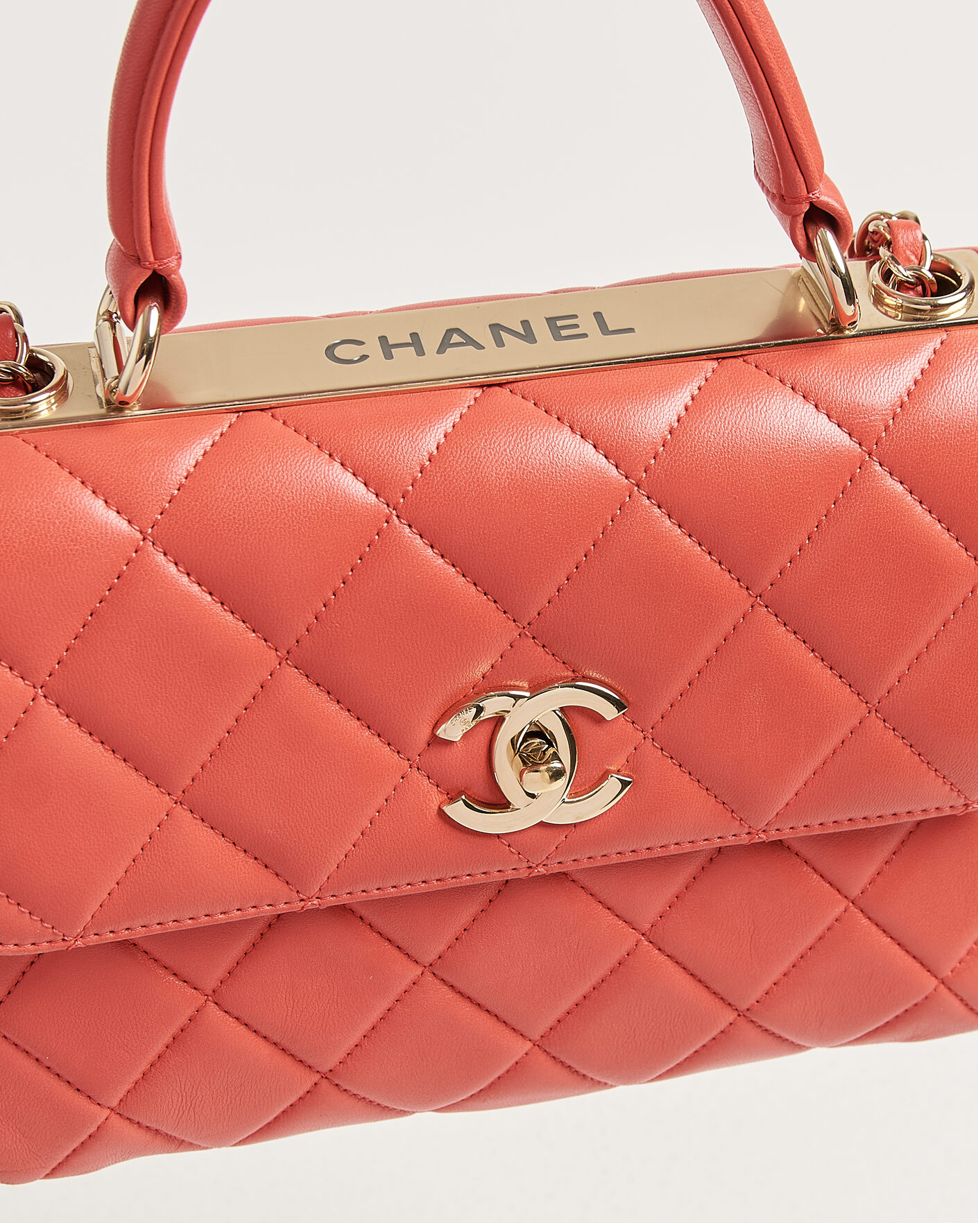 Hombres | Pre-Owned & Vintage Bags | Chanel Pre-Owned | Trendy CC Top Handle Bag Coral