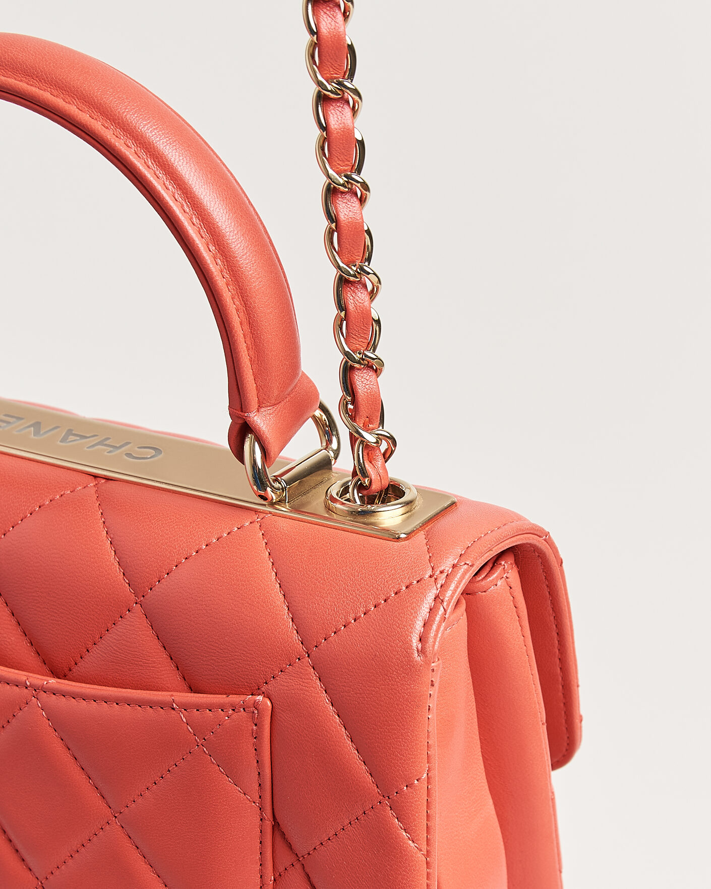 Hombres | Pre-Owned & Vintage Bags | Chanel Pre-Owned | Trendy CC Top Handle Bag Coral