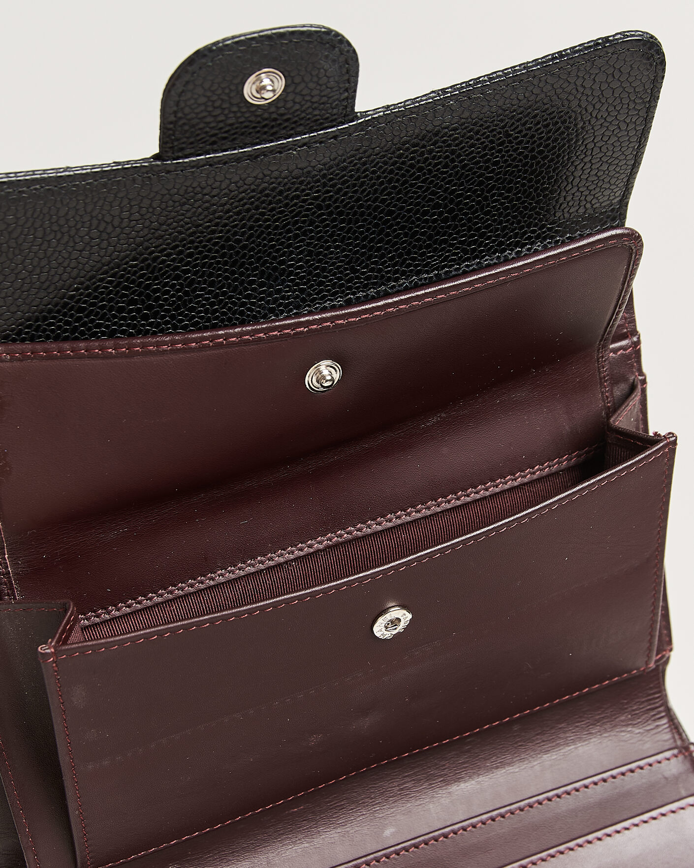 Hombres | Pre-Owned & Vintage Bags | Chanel Pre-Owned | Classic Trifold Flap Wallet Caviar Leather Black