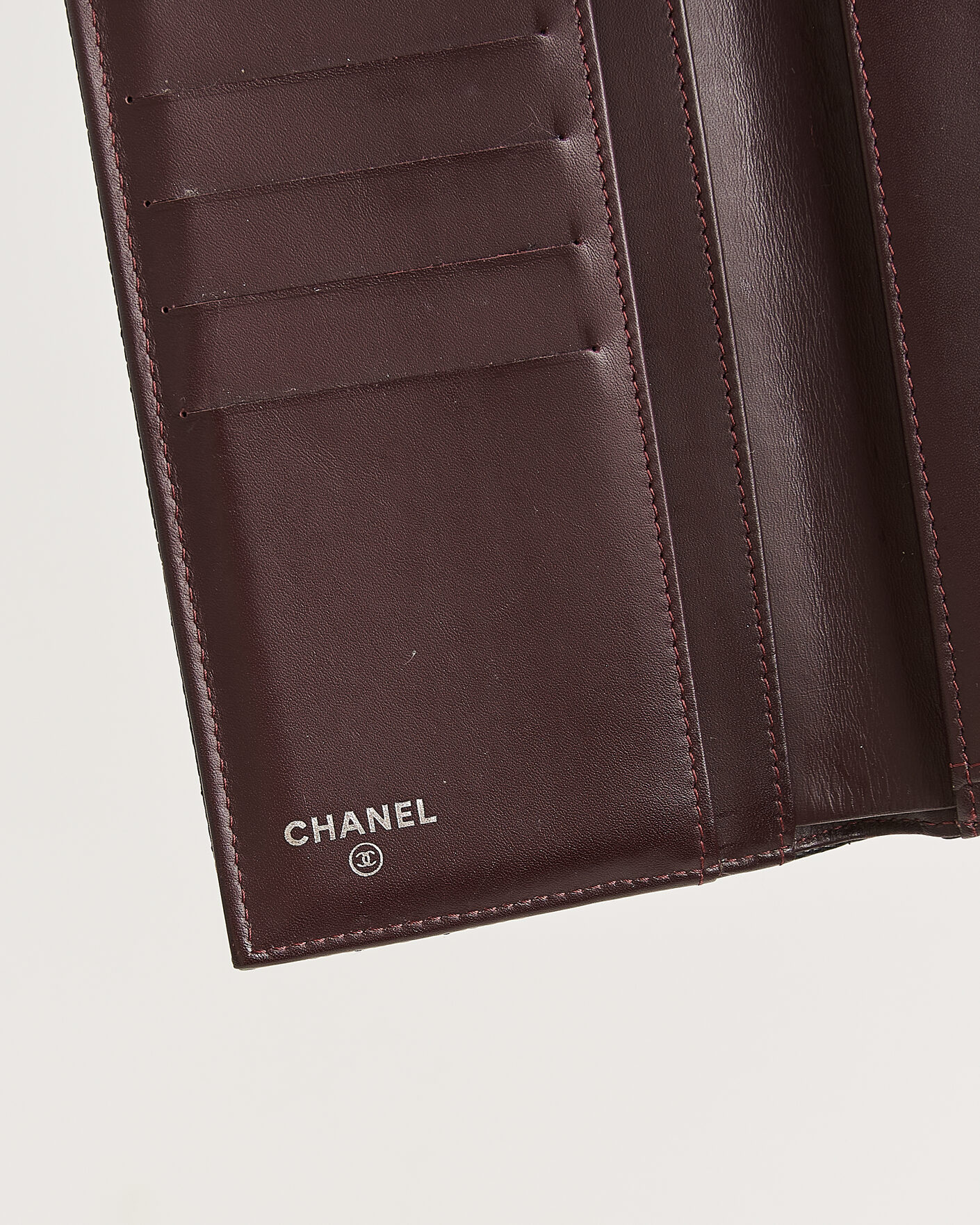 Hombres | Pre-Owned & Vintage Bags | Chanel Pre-Owned | Classic Trifold Flap Wallet Caviar Leather Black