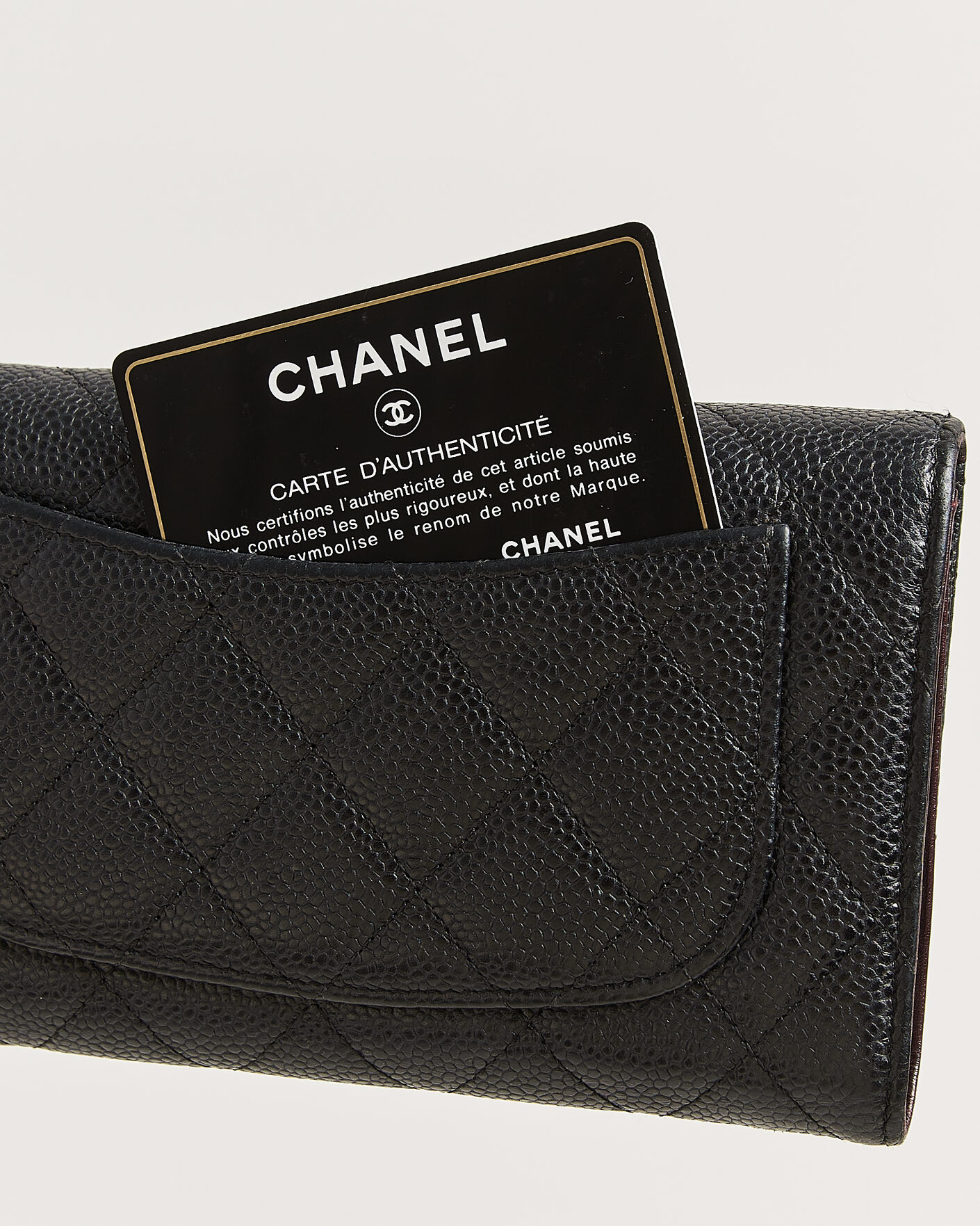 Hombres | Pre-Owned & Vintage Bags | Chanel Pre-Owned | Classic Trifold Flap Wallet Caviar Leather Black