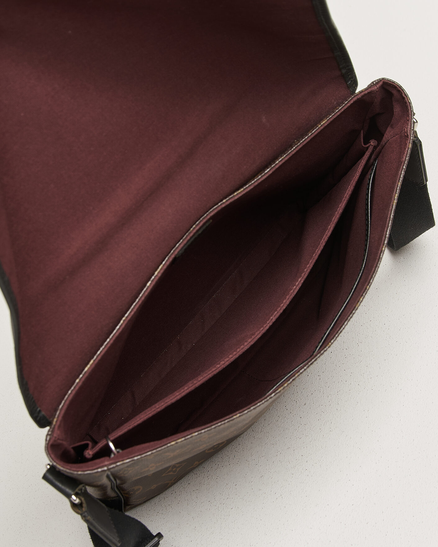 Hombres | Pre-Owned & Vintage Bags | Louis Vuitton Pre-Owned | Abbesses Messenger Bag Monogram Macassar