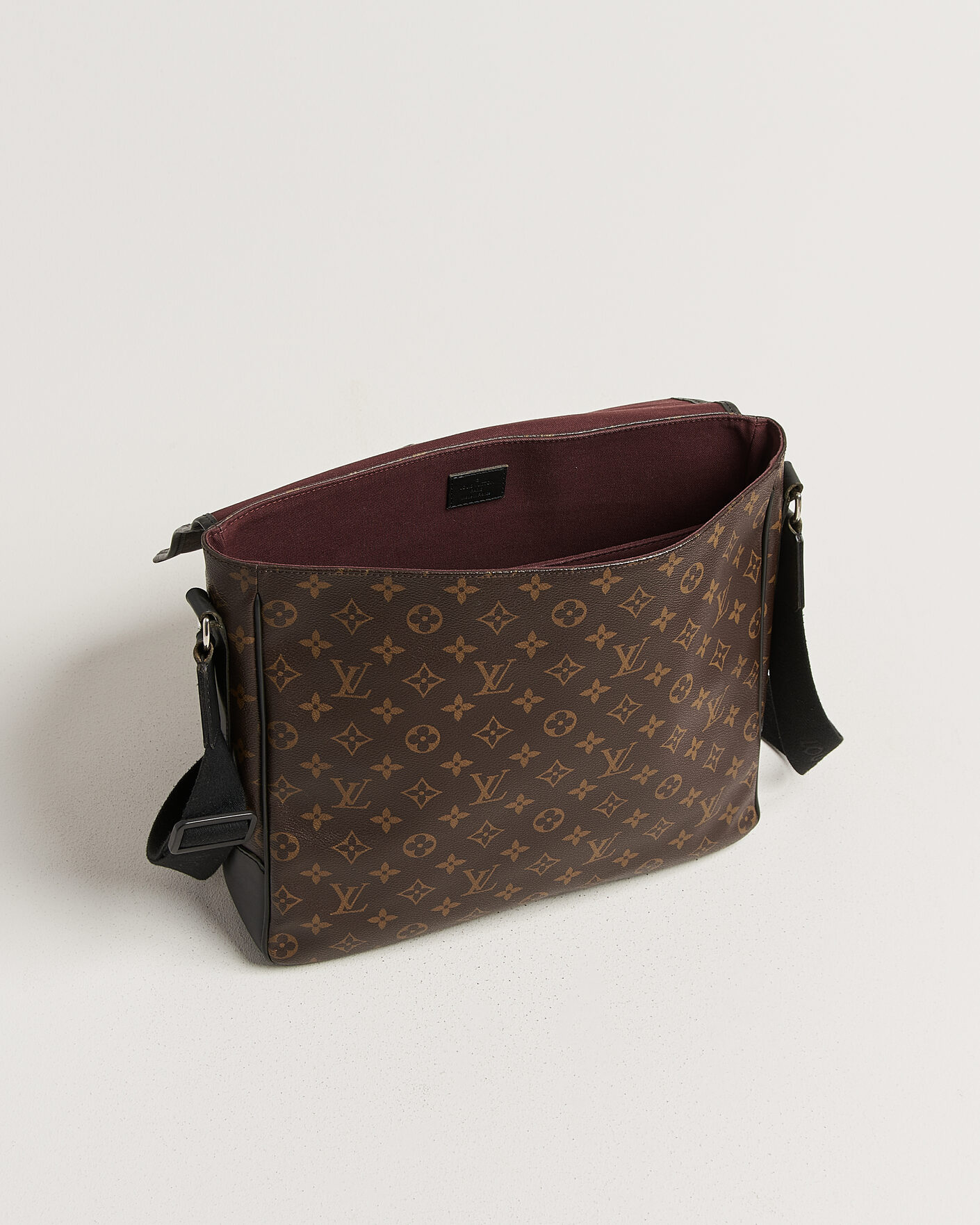 Hombres | Pre-Owned & Vintage Bags | Louis Vuitton Pre-Owned | Abbesses Messenger Bag Monogram Macassar