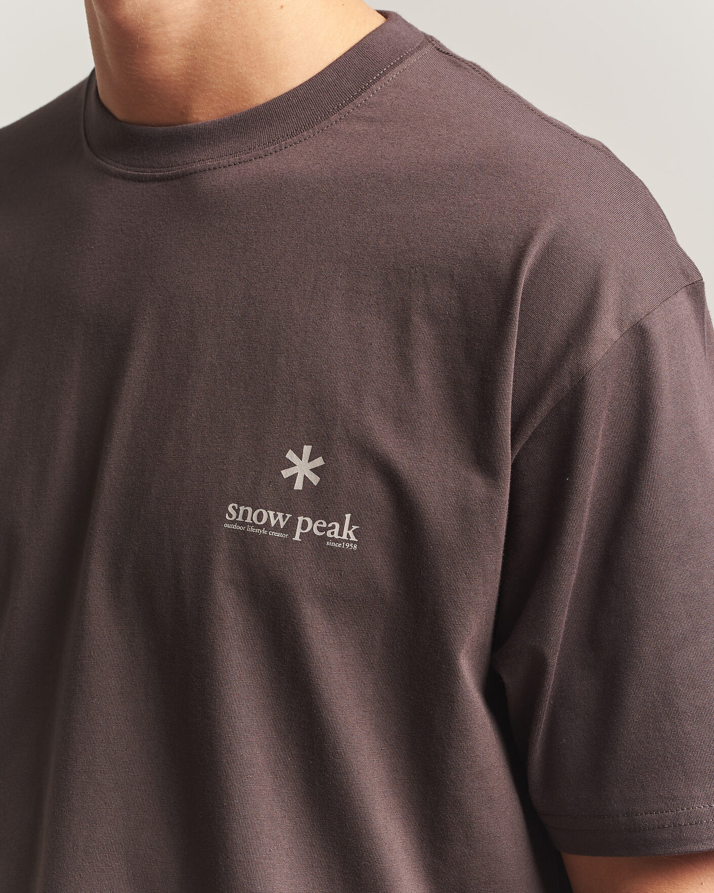 Hombres | Camisetas | Snow Peak | Soft Cotton Relaxed Logo T-Shirt Brown