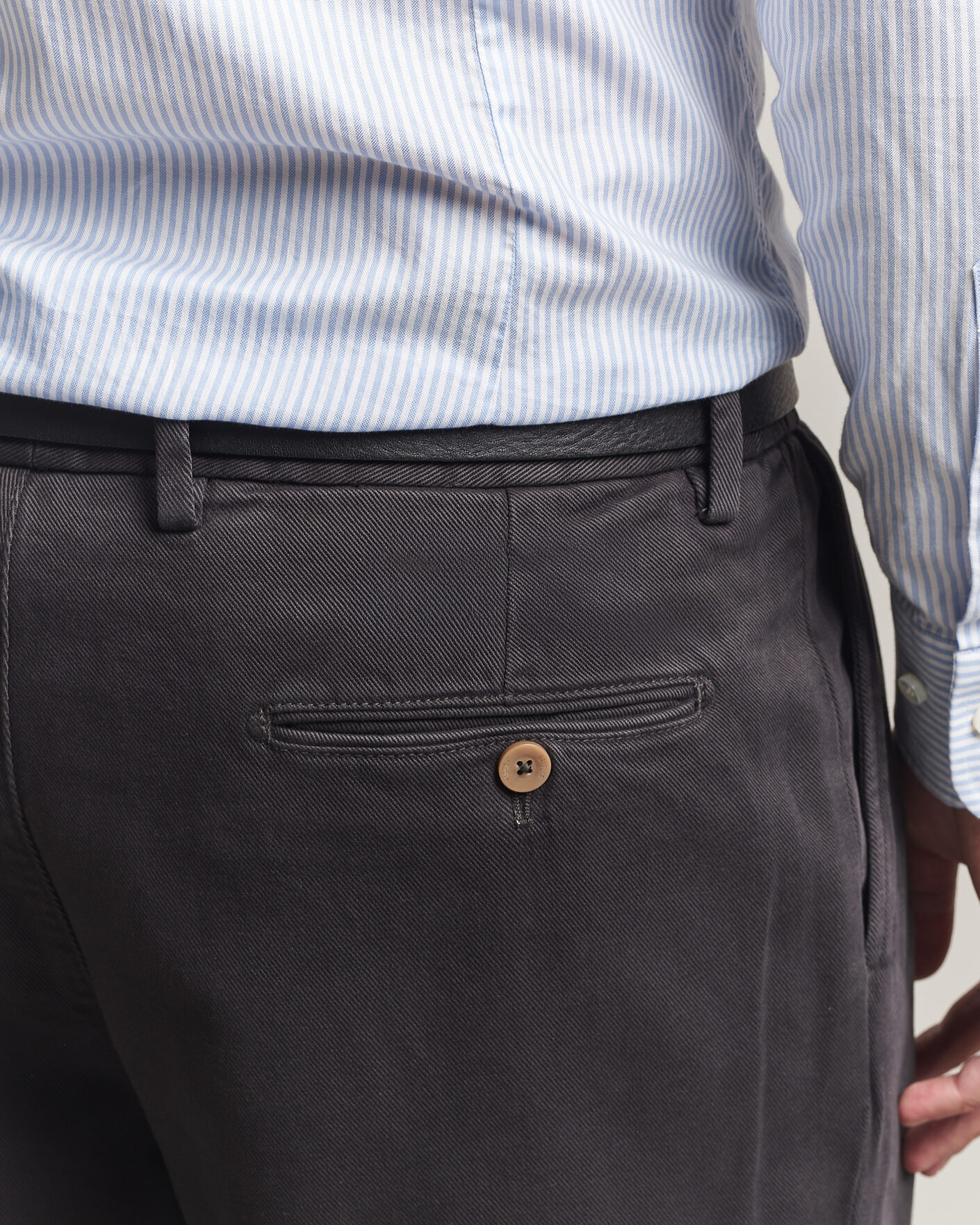 Hombres | Pantalones | Briglia 1949 | Portobello Loose Fit Cotton Trousers Dark Grey
