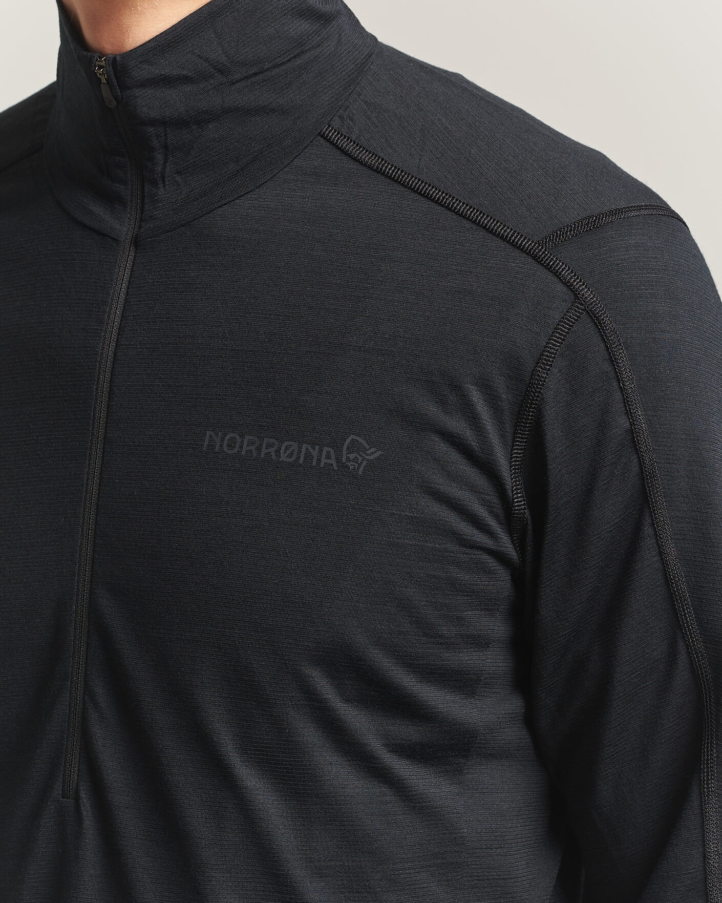 Hombres | Jerséis y prendas de punto | Norrøna | Falketind Equalizer Wool Zip Neck Caviar Black