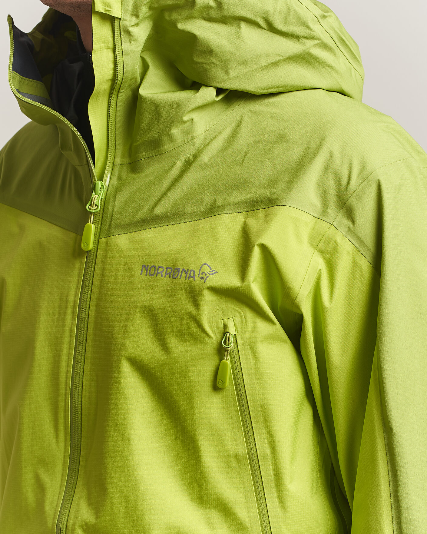 Hombres | Abrigos y chaquetas | Norrøna | Falketind GORE-TEX Jacket Tender Shoots