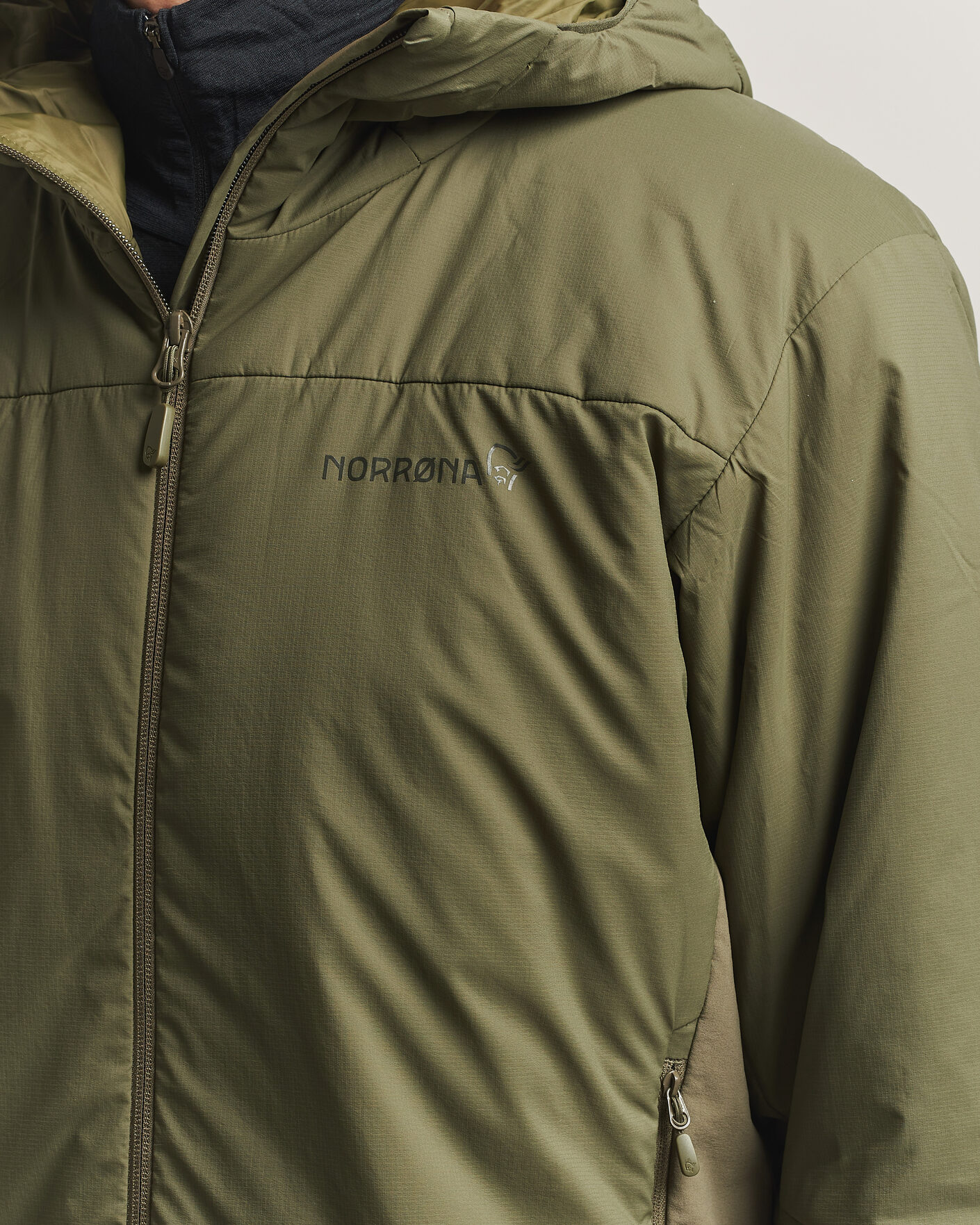 Hombres | Abrigos y chaquetas | Norrøna | Femund Thermo Zip Hood Olive Night