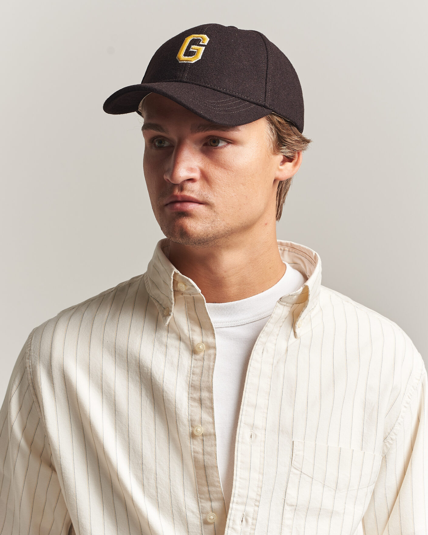Hombres | Sombreros y gorras | Gant | G Badge Wool Melton Cap Charred Wood Brown