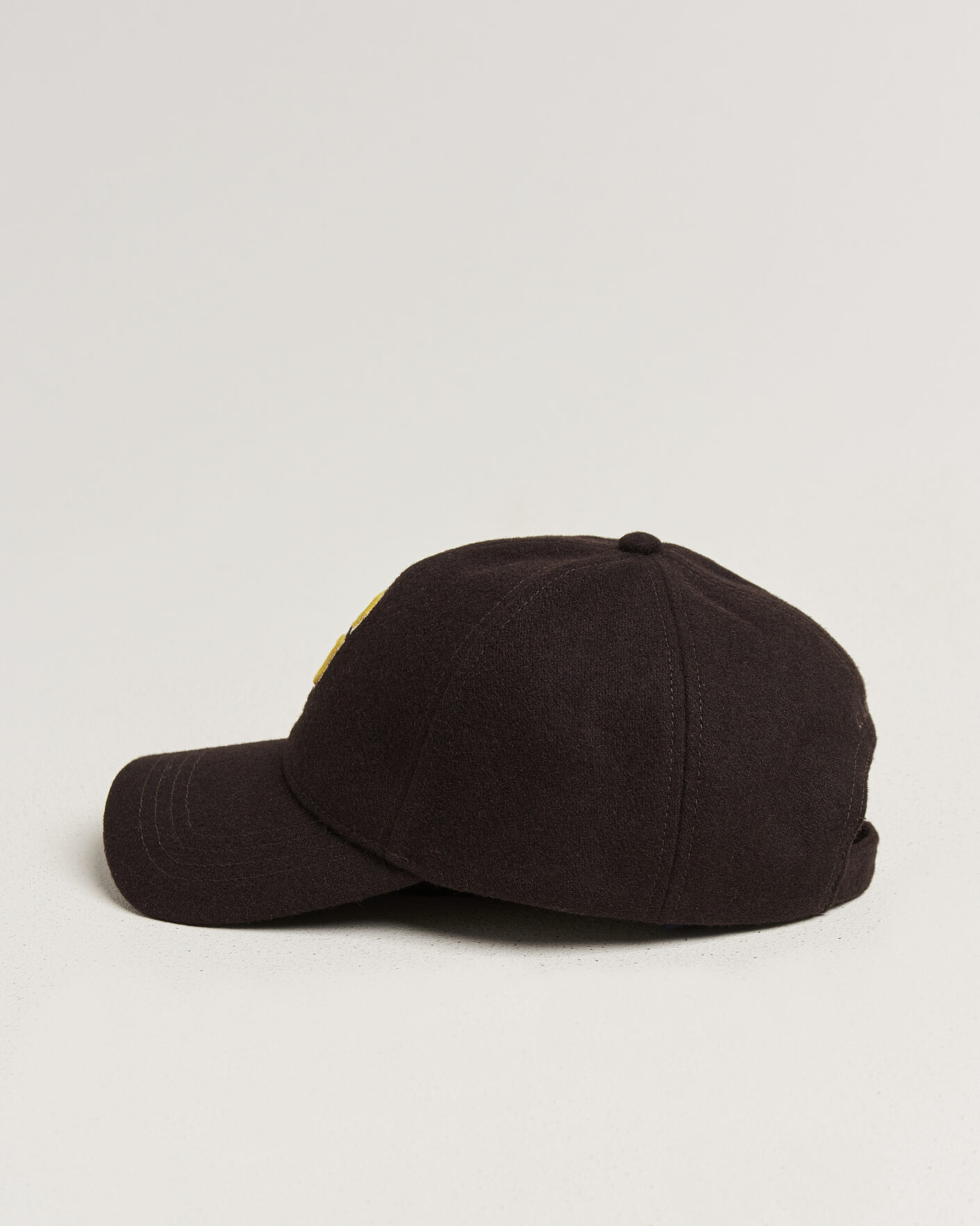 Hombres | Sombreros y gorras | Gant | G Badge Wool Melton Cap Charred Wood Brown