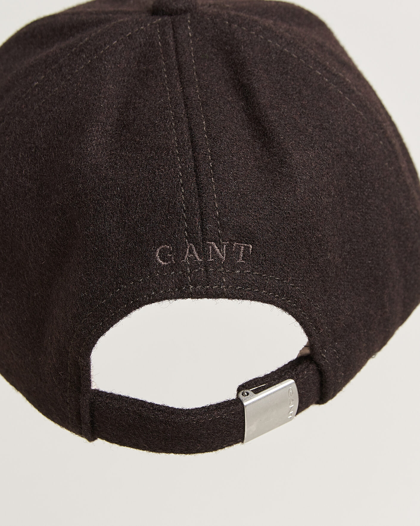Hombres | Sombreros y gorras | Gant | G Badge Wool Melton Cap Charred Wood Brown
