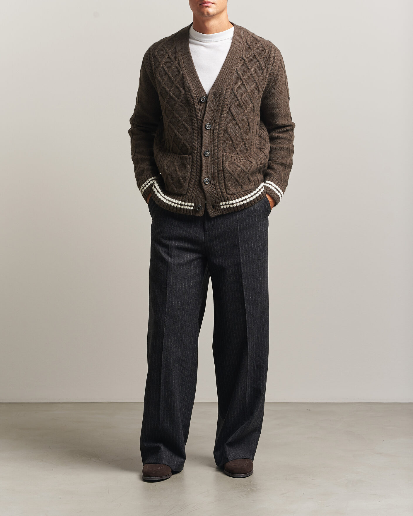 Hombres | Jerséis y prendas de punto | Gant | Wool Cable Knitted Cardigan Shadow Brown