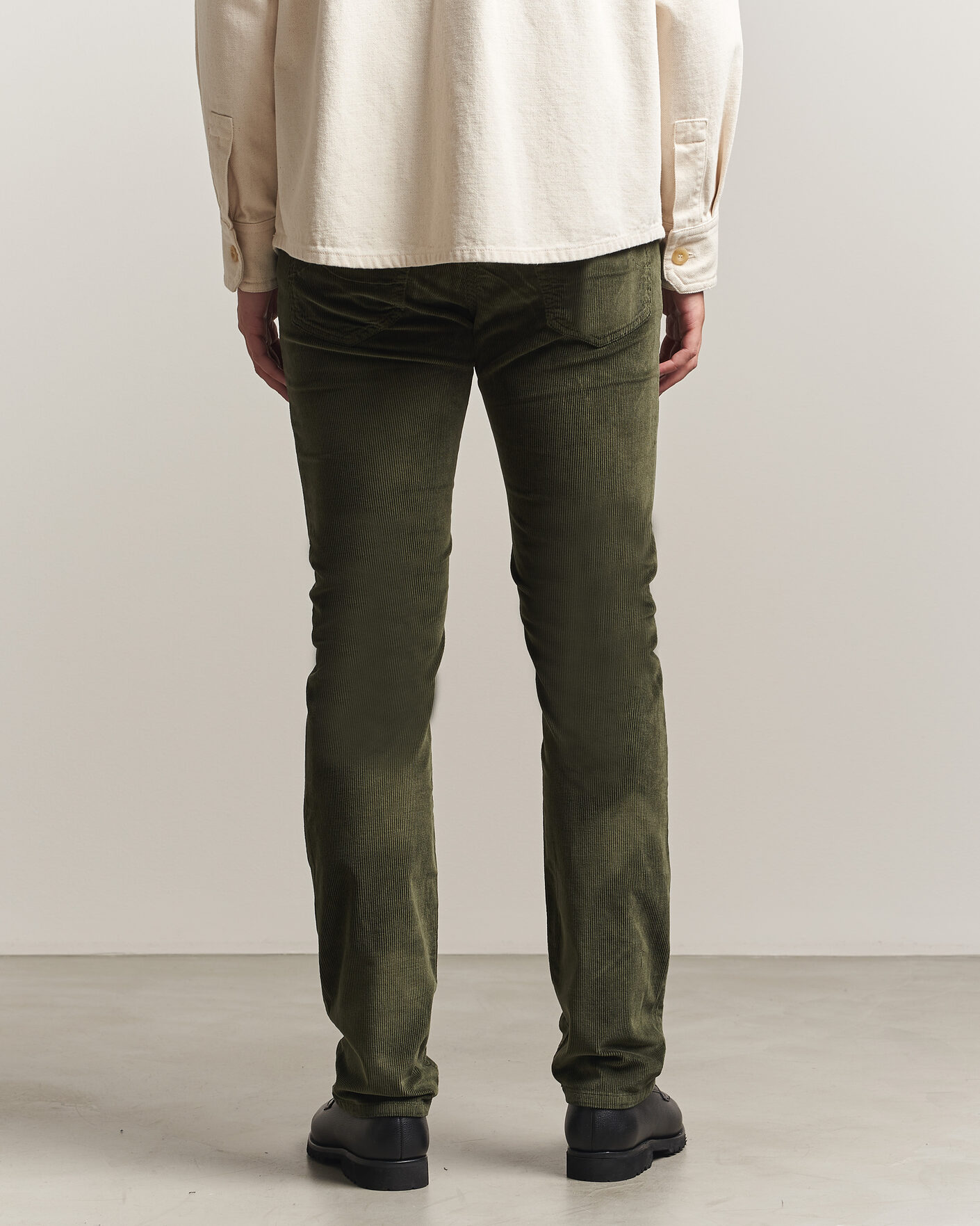 Hombres | Pantalones | Jacob Cohën | Bard 5-Pocket Medium Corduroy Trousers Green