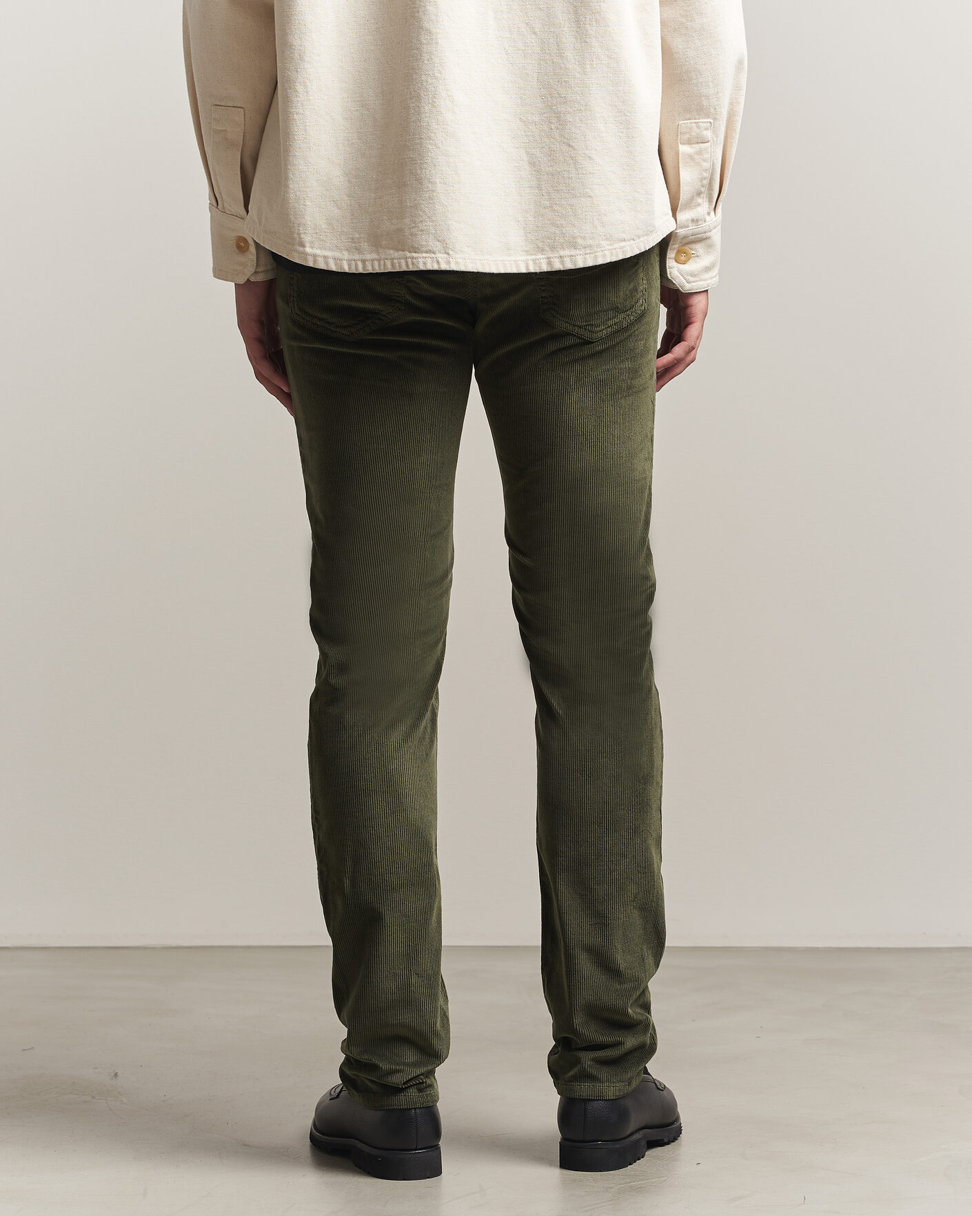 Hombres | Pantalones | Jacob Cohën | Bard 5-Pocket Medium Corduroy Trousers Green