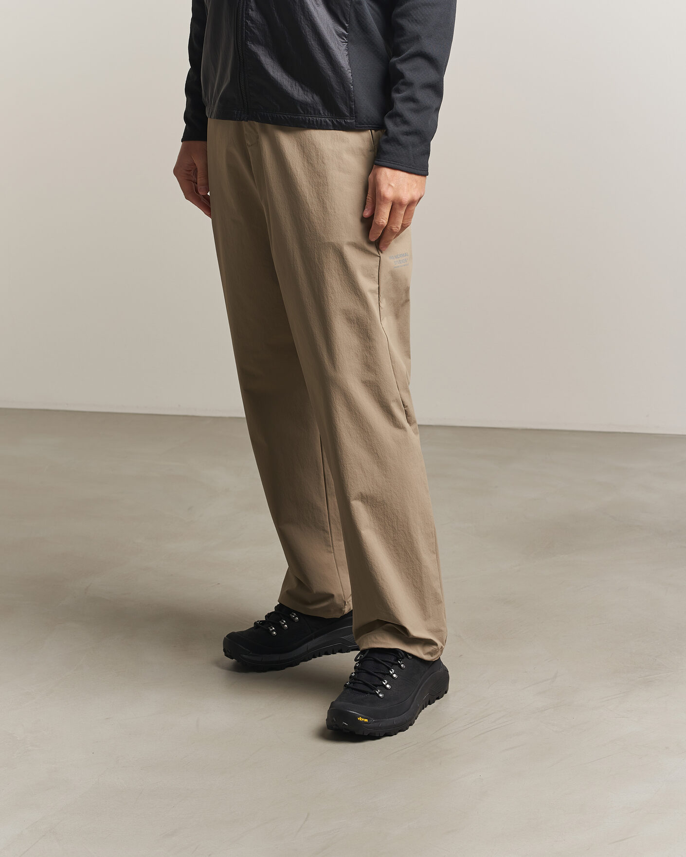 Hombres | Zapatillas de senderismo | Danner | MTN45 Nubuck GORE-TEX Trail Shoe Black