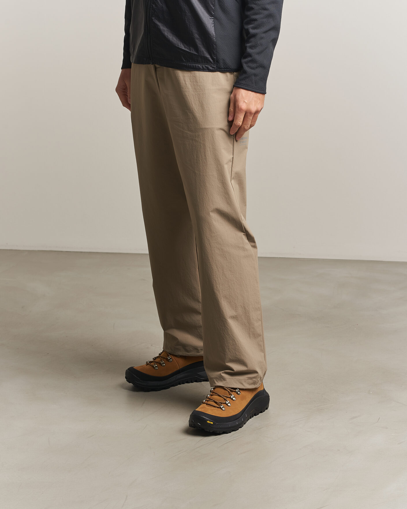 Hombres | Zapatillas de senderismo | Danner | MTN45 Nubuck GORE-TEX Trail Shoe Brown