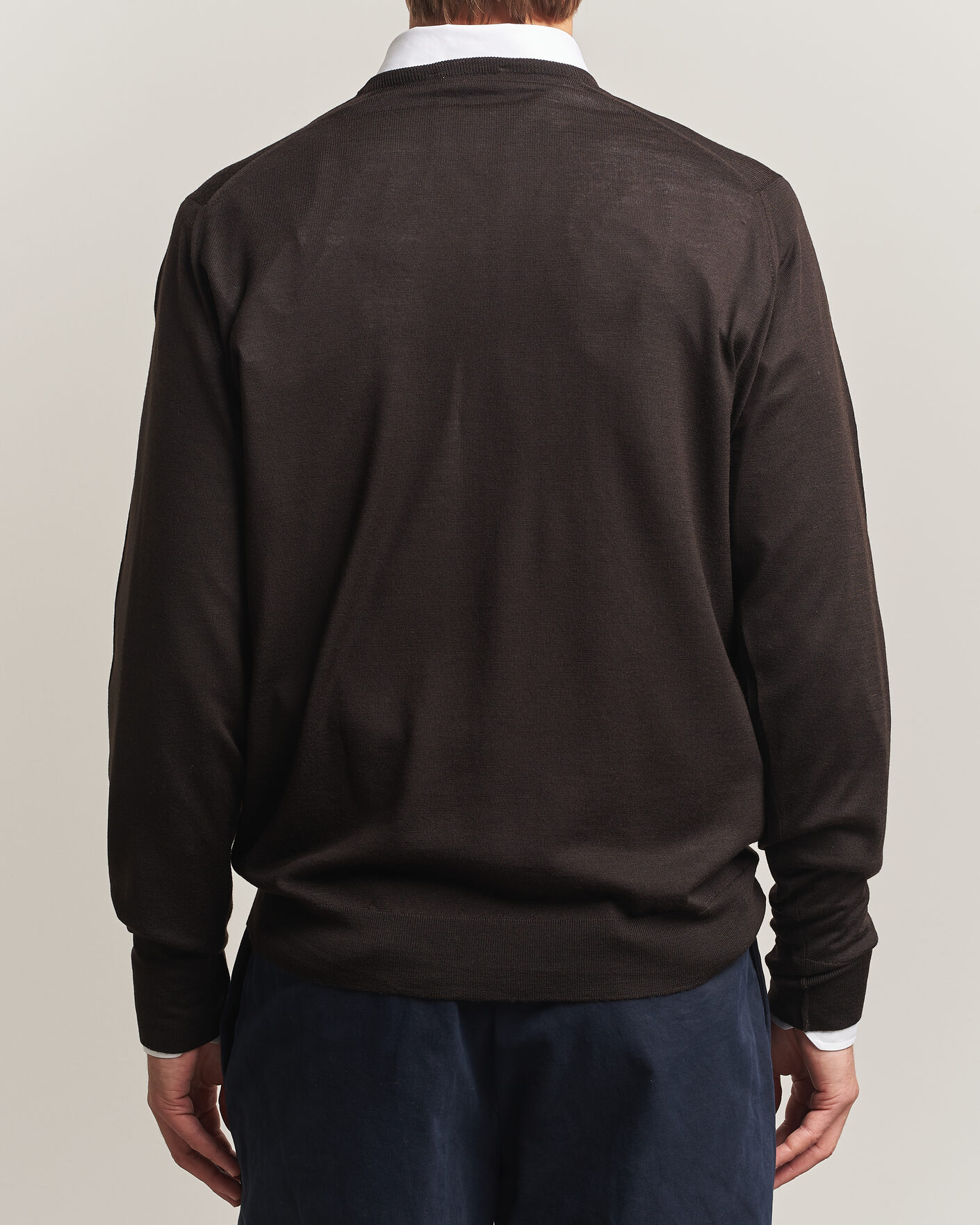 Hombres | Jerséis y prendas de punto | John Smedley | Bobby Extra Fine Merino V-Neck Pullover Faulkner Brown