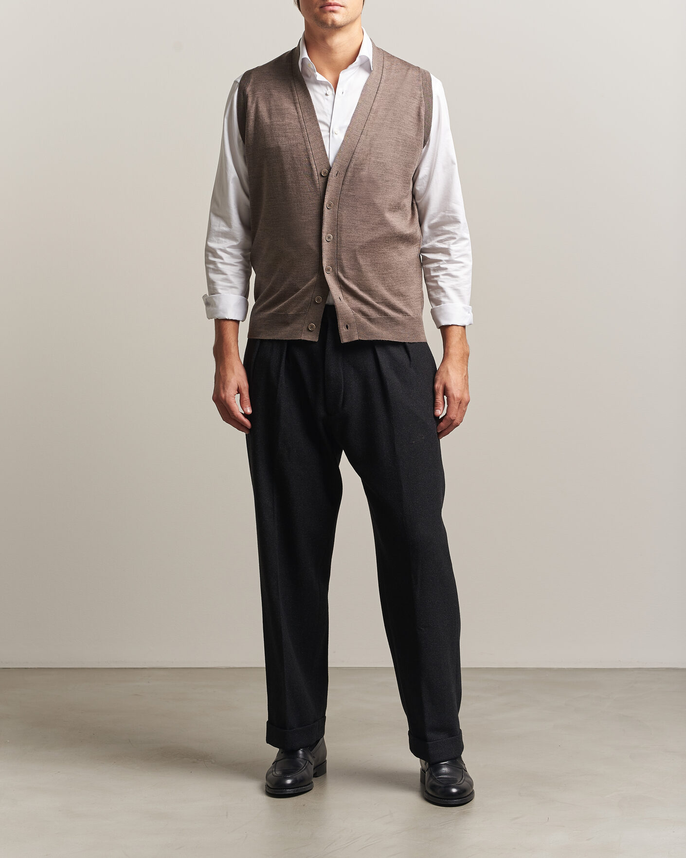 Hombres | Jerséis y prendas de punto | John Smedley | Bolton Extra Fine Merino Waistcoat Mushroom Brown