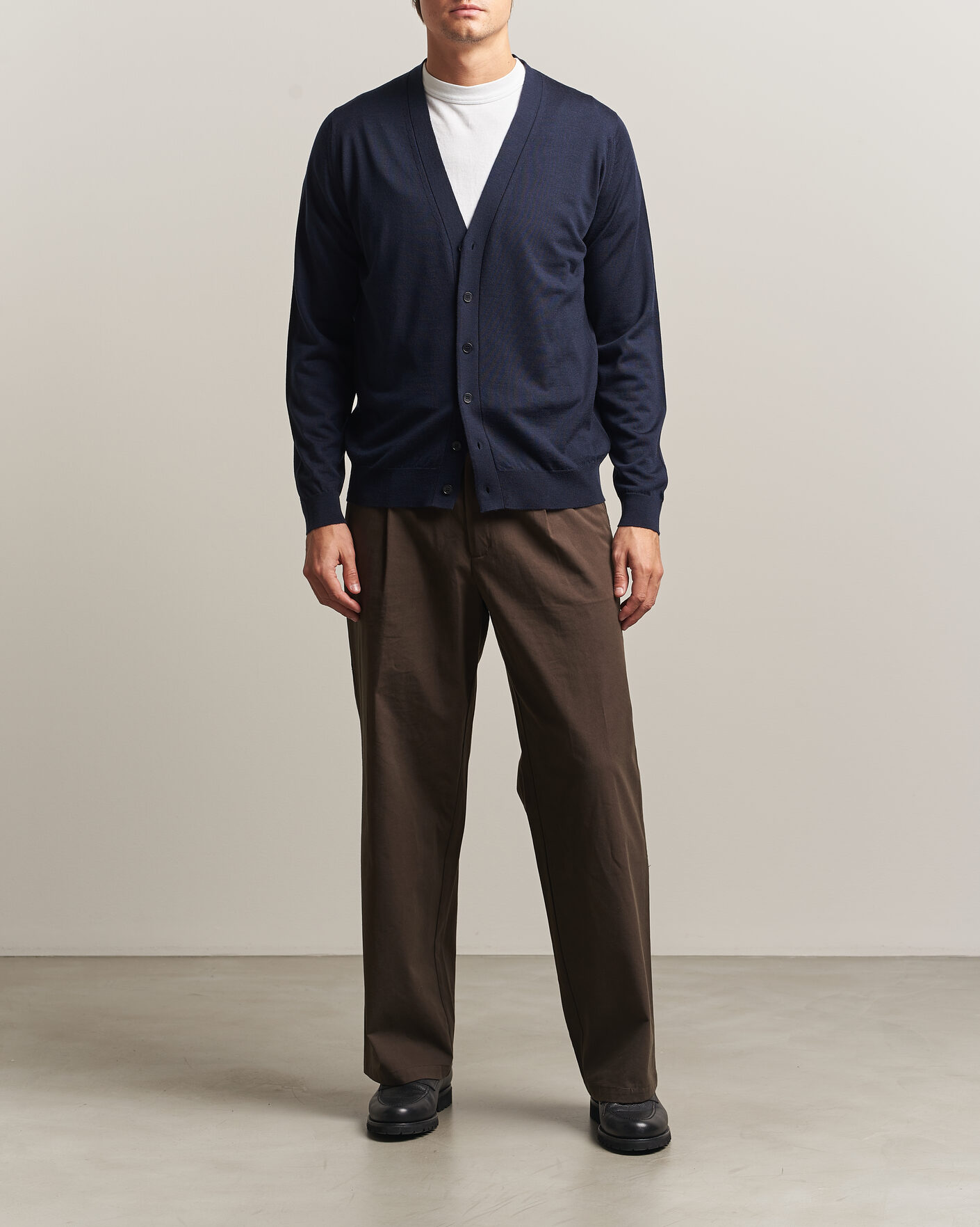 Hombres | Jerséis y prendas de punto | John Smedley | Bradrick Extra Fine Merino Cardigan Midnight