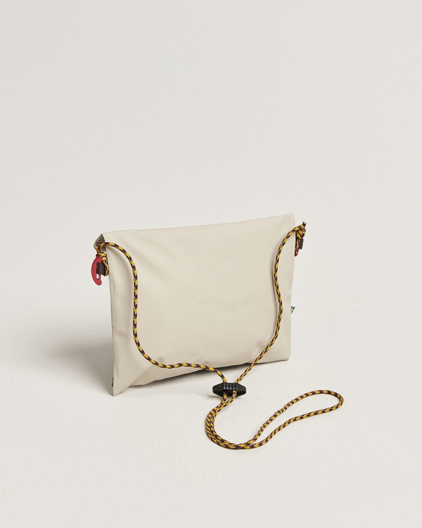 Hombres | Bolsos | Klättermusen | Hrid WP 1,5L Accessory Bag Silver Creme
