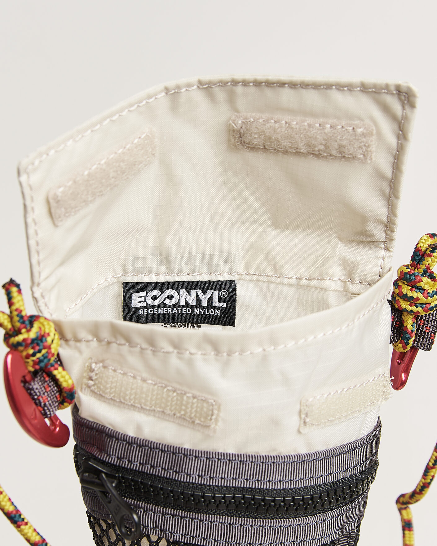 Hombres | Bolsos | Klättermusen | Algir Lanyard Pocket Bag Putty Grey