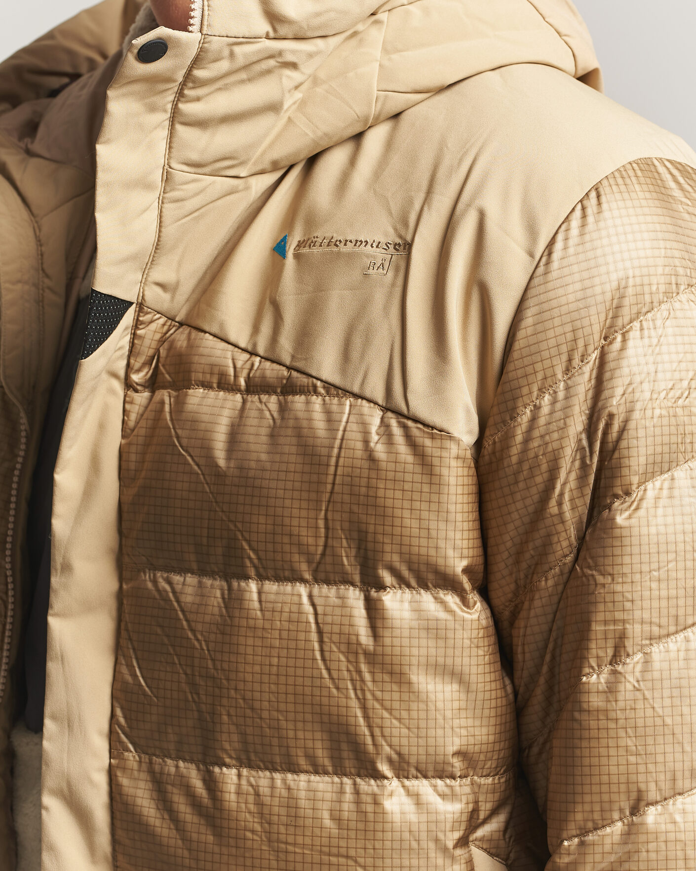 Hombres | Abrigos y chaquetas | Klättermusen | Rå Hood Jacket Warm Sand