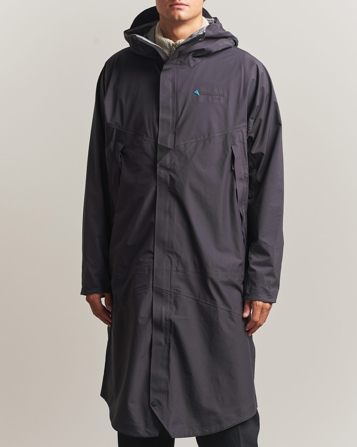 Hombres | Abrigos y chaquetas | Klättermusen | Syr Hood Parka Raven