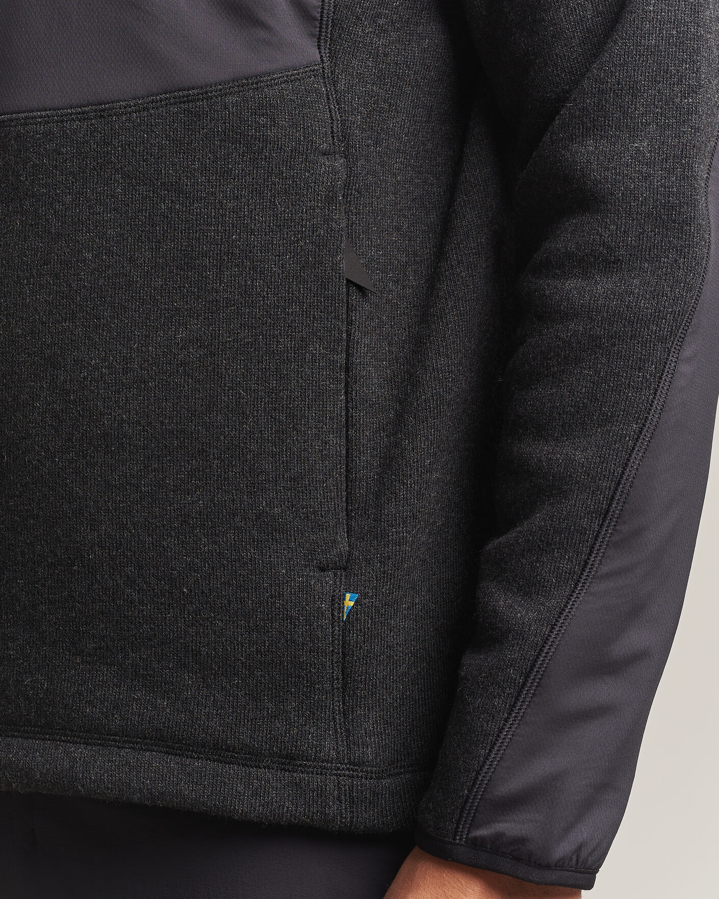 Hombres | Jerséis y prendas de punto | Klättermusen | Balderus Wool Fleece Hood Jacket Black