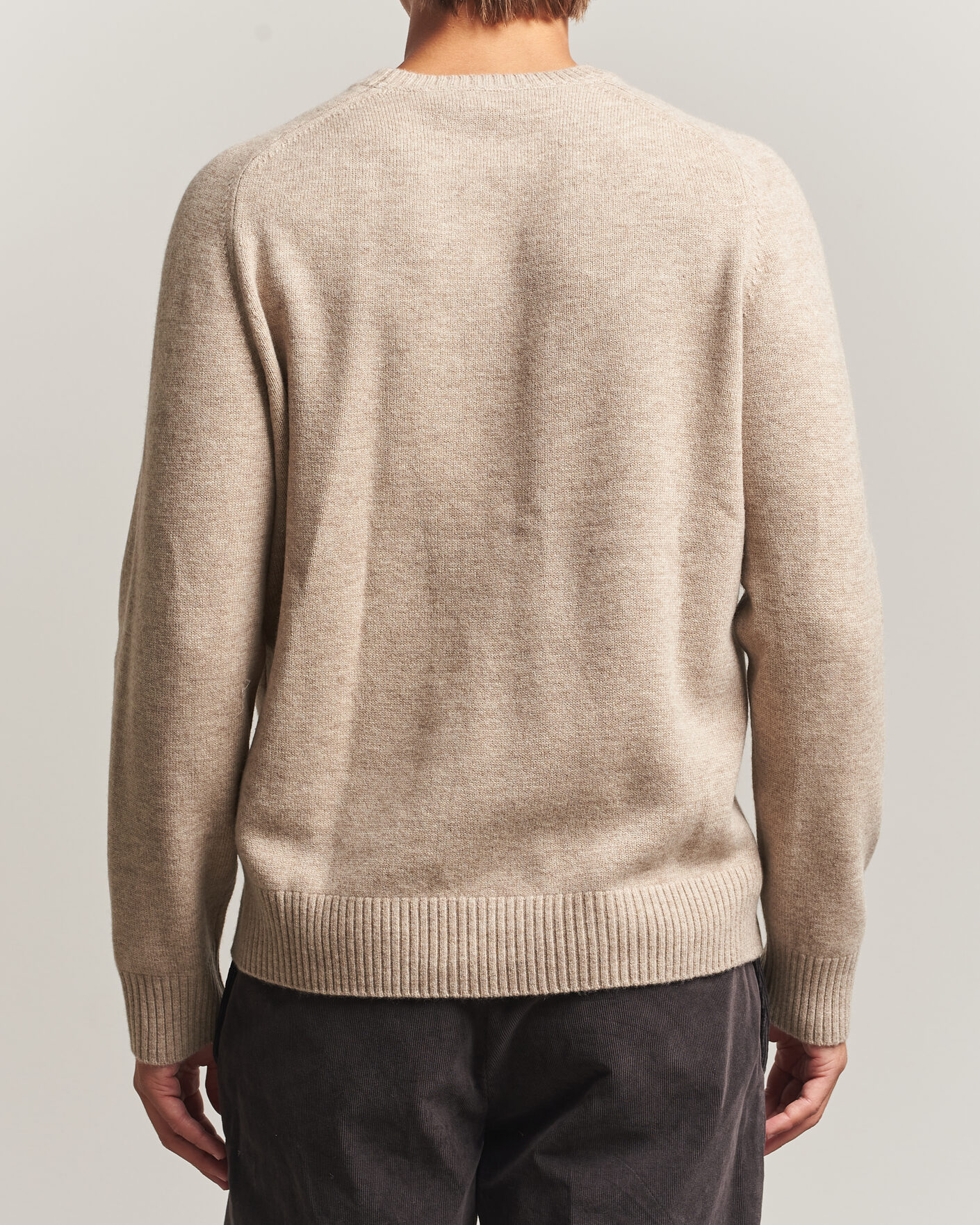 Hombres | Jerséis y prendas de punto | Morris | Hertford Lambswool Crew Neck Khaki