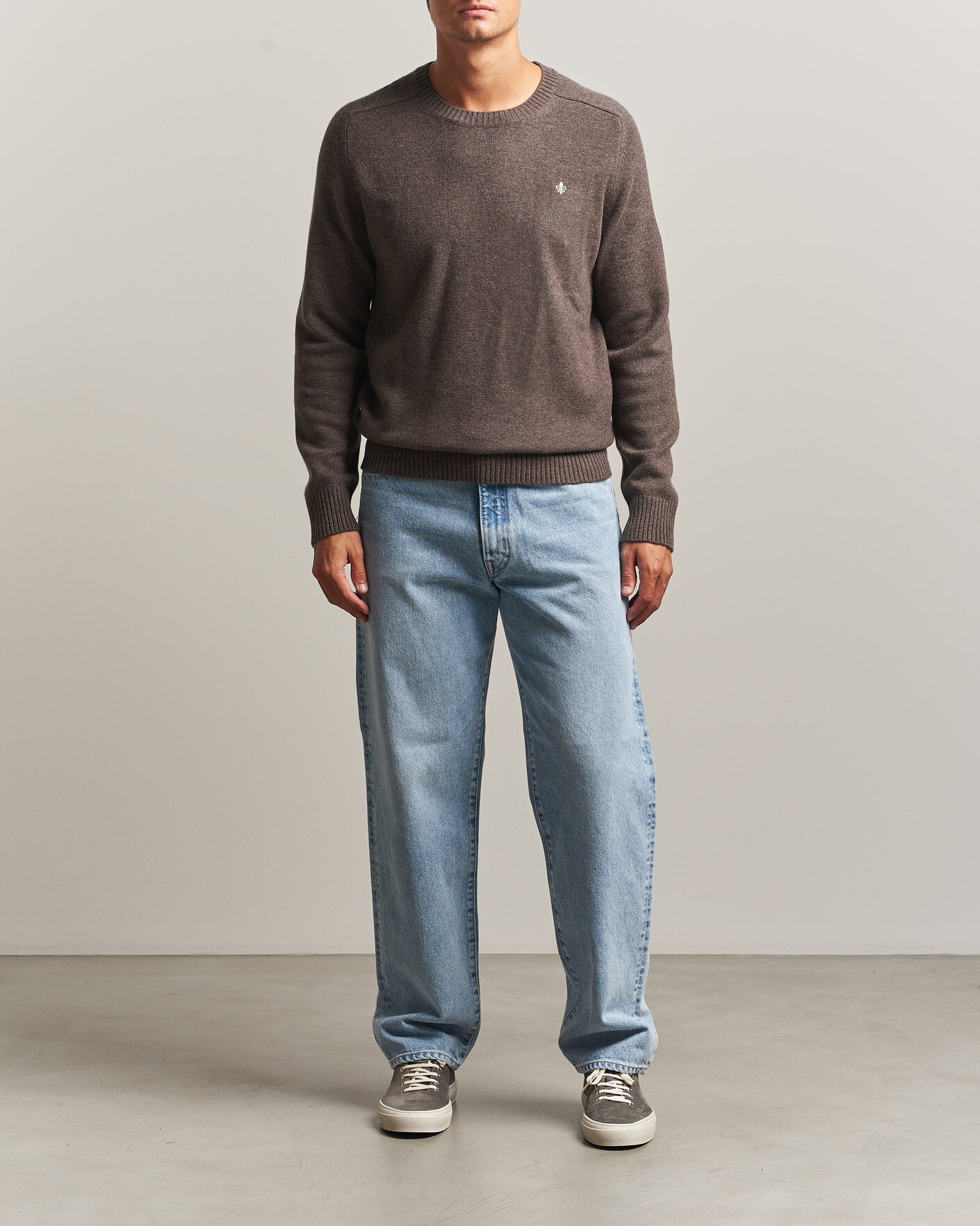 Hombres | Jerséis y prendas de punto | Morris | Hertford Lambswool Crew Neck Brown