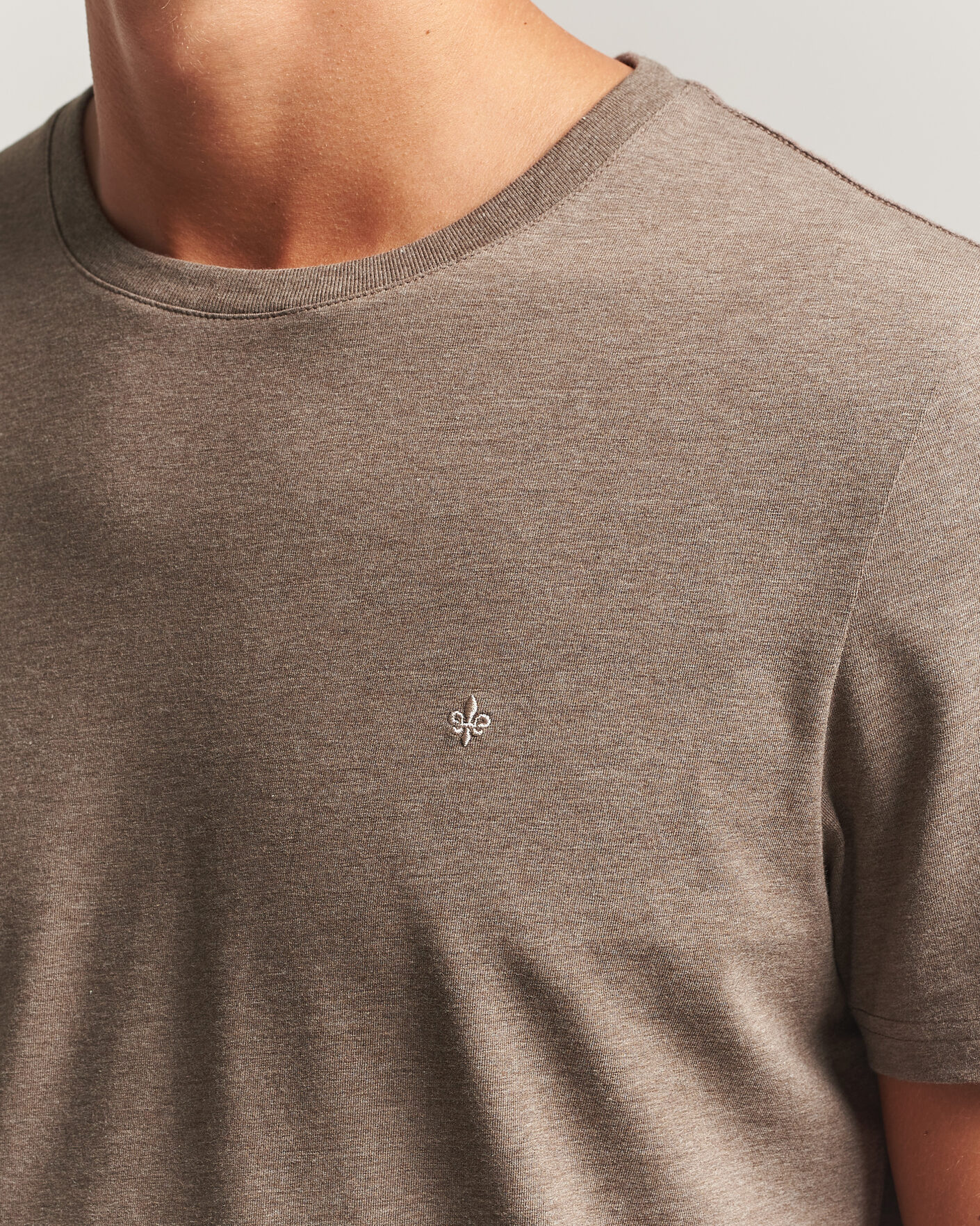 Hombres | Camisetas | Morris | James Crew Neck T-Shirt Brown