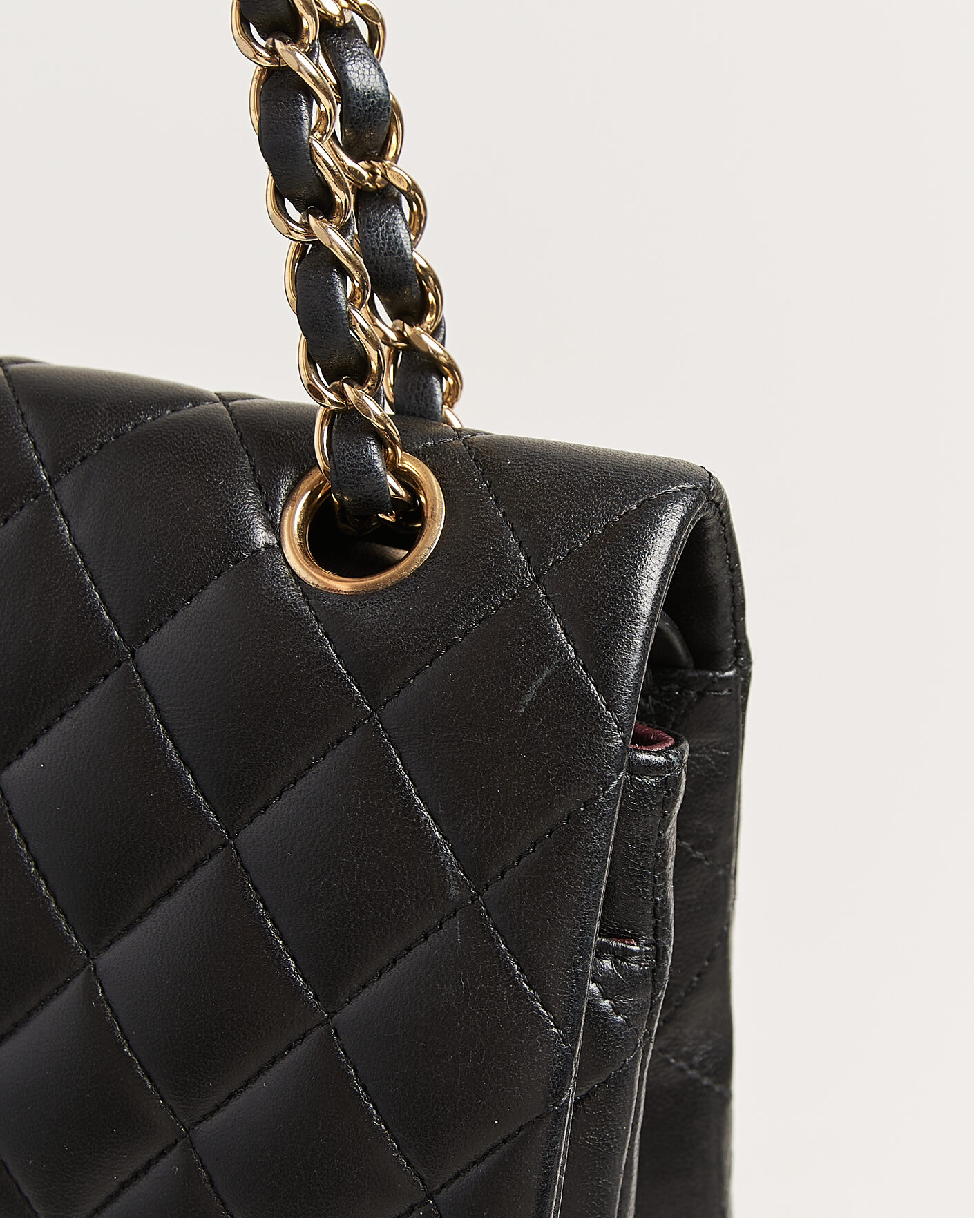 Hombres | Chanel Pre-Owned Classic Medium Double Flap Bag Lambskin Black | Chanel Pre-Owned | Classic Medium Double Flap Bag Lambskin Black
