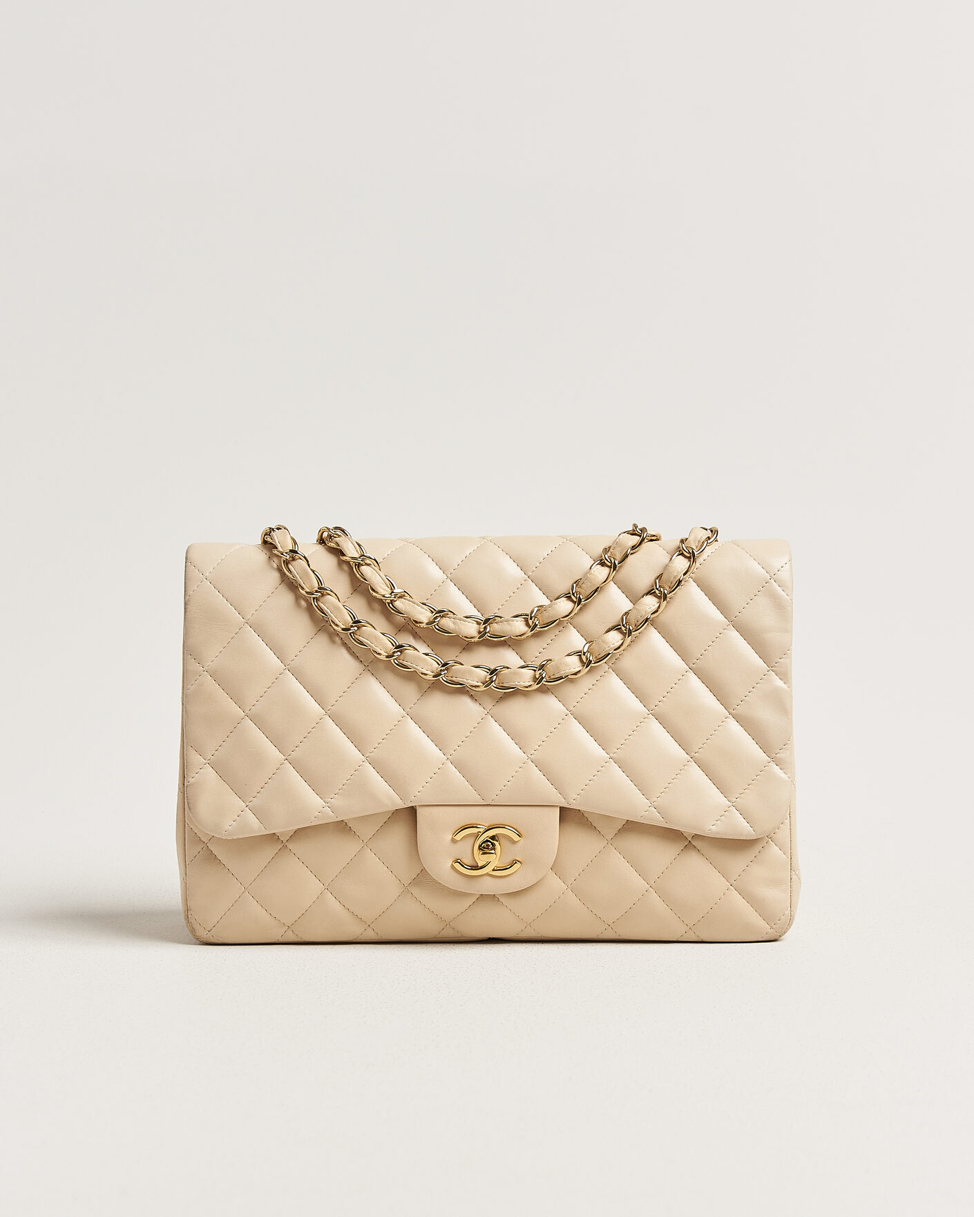 Hombres | Chanel Pre-Owned Classic Jumbo Single Flap Bag Lambskin Beige | Chanel Pre-Owned | Classic Jumbo Single Flap Bag Lambskin Beige