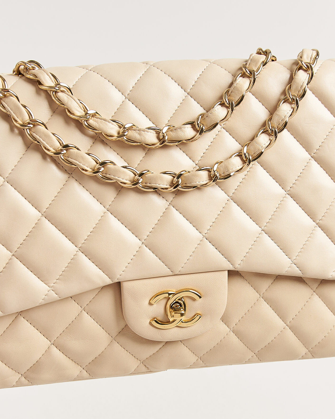Hombres | Chanel Pre-Owned Classic Jumbo Single Flap Bag Lambskin Beige | Chanel Pre-Owned | Classic Jumbo Single Flap Bag Lambskin Beige