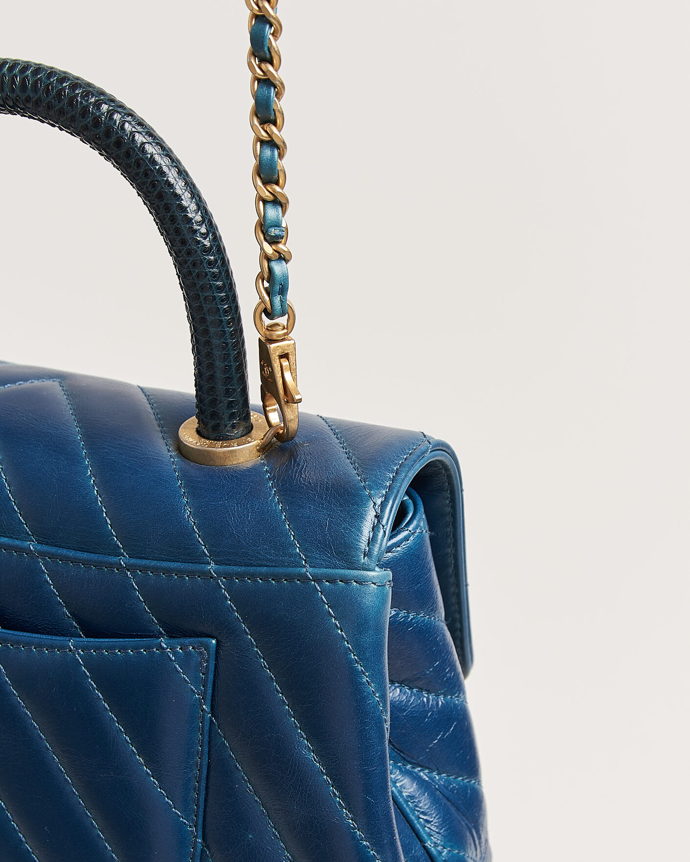 Hombres | Pre-Owned & Vintage Bags | Chanel Pre-Owned | Coco Handle Chevron Bag Blue