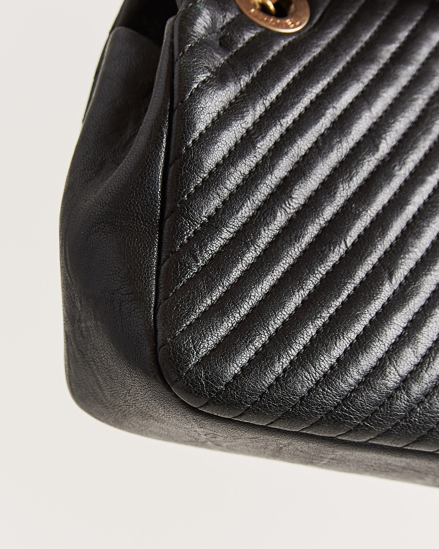 Hombres | Pre-Owned & Vintage Bags | Chanel Pre-Owned | Chevron Small Flap Bag Black